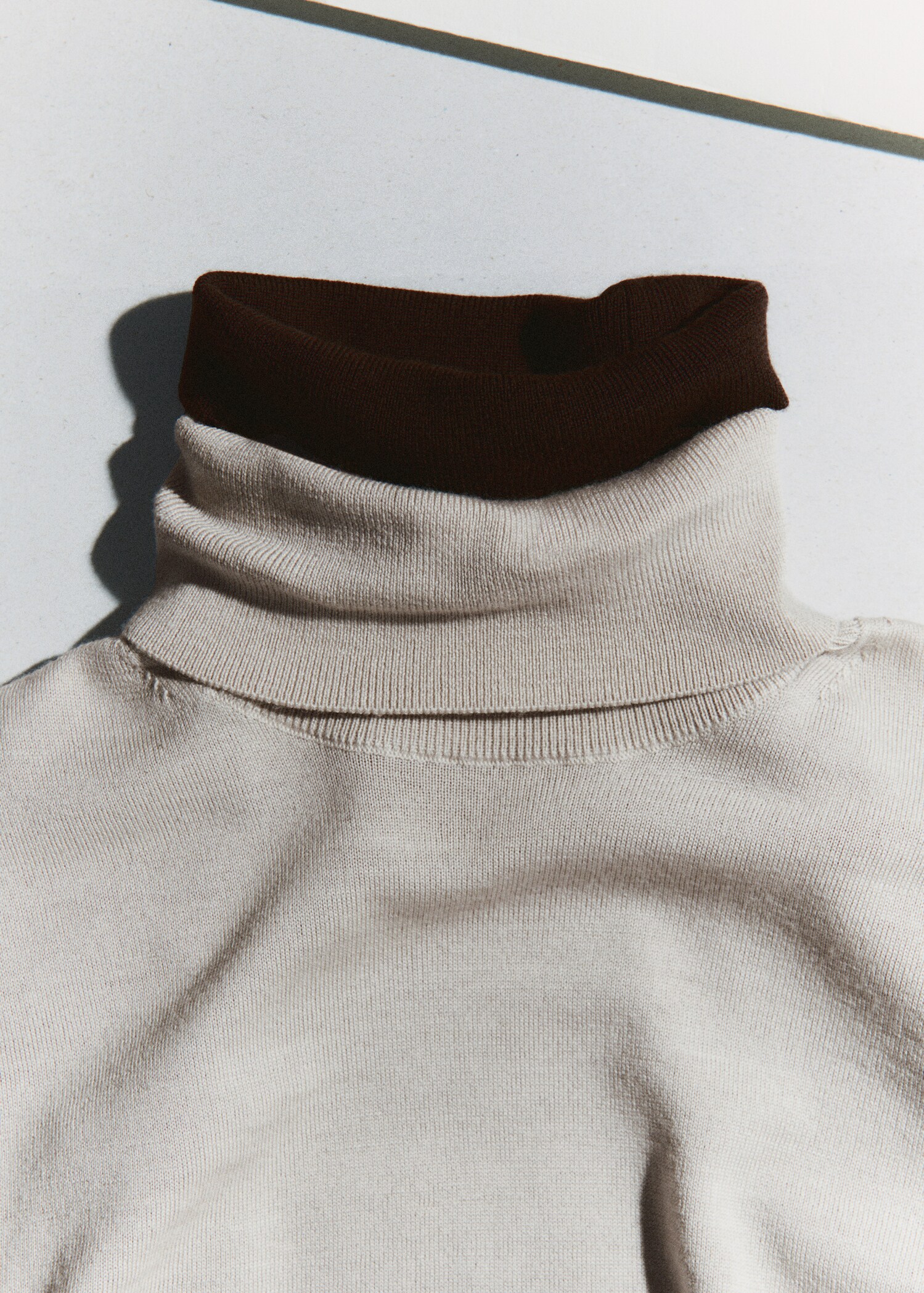 Pullover aus 100 % Merinowolle mit Rollkragen - Detail des Artikels 5