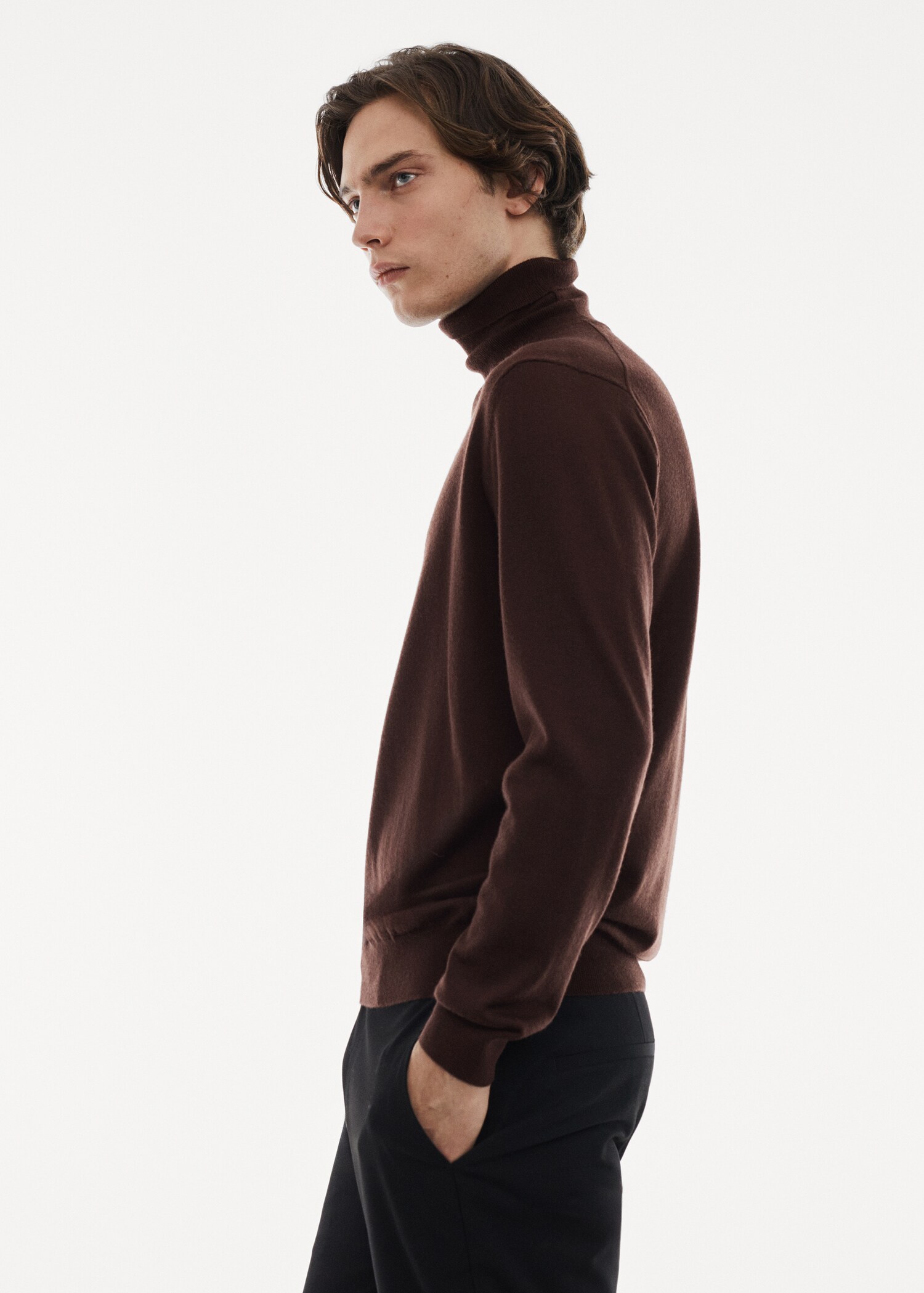 100% merino wool turtleneck sweater - Details of the article 2
