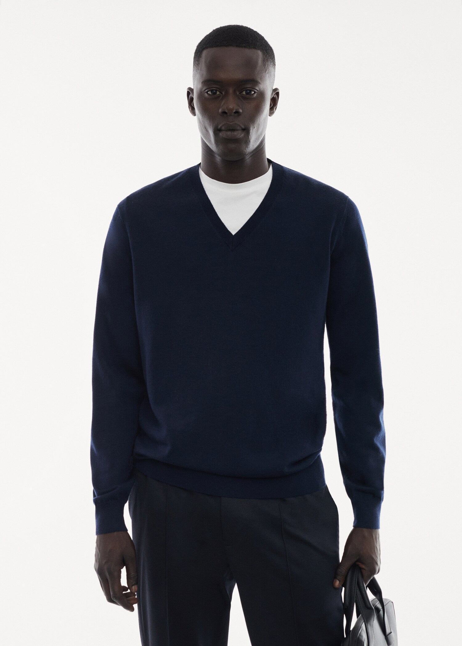 100% merino wool V-neck sweater - Medium plane