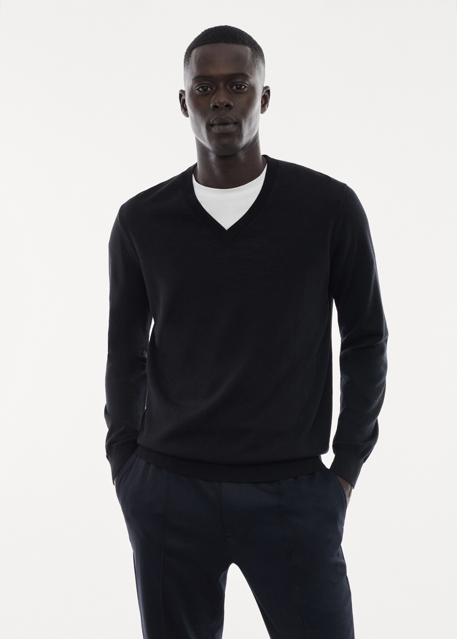 100% merino wool V-neck sweater - Medium plane