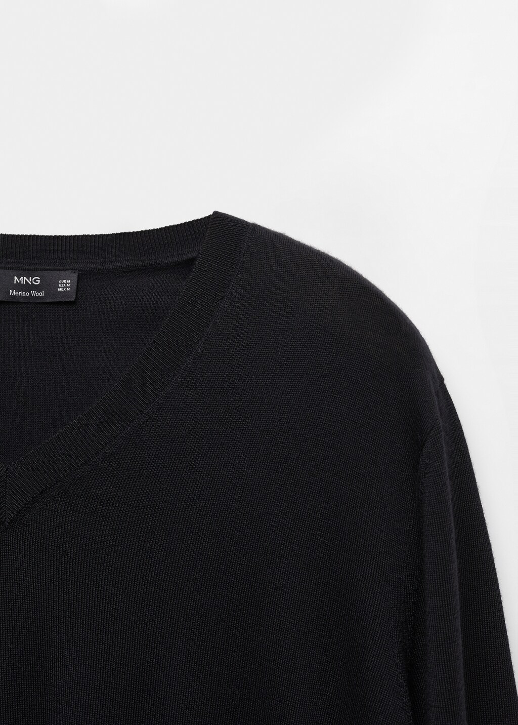 100% merino wool V-neck sweater - Men | MANGO OUTLET USA