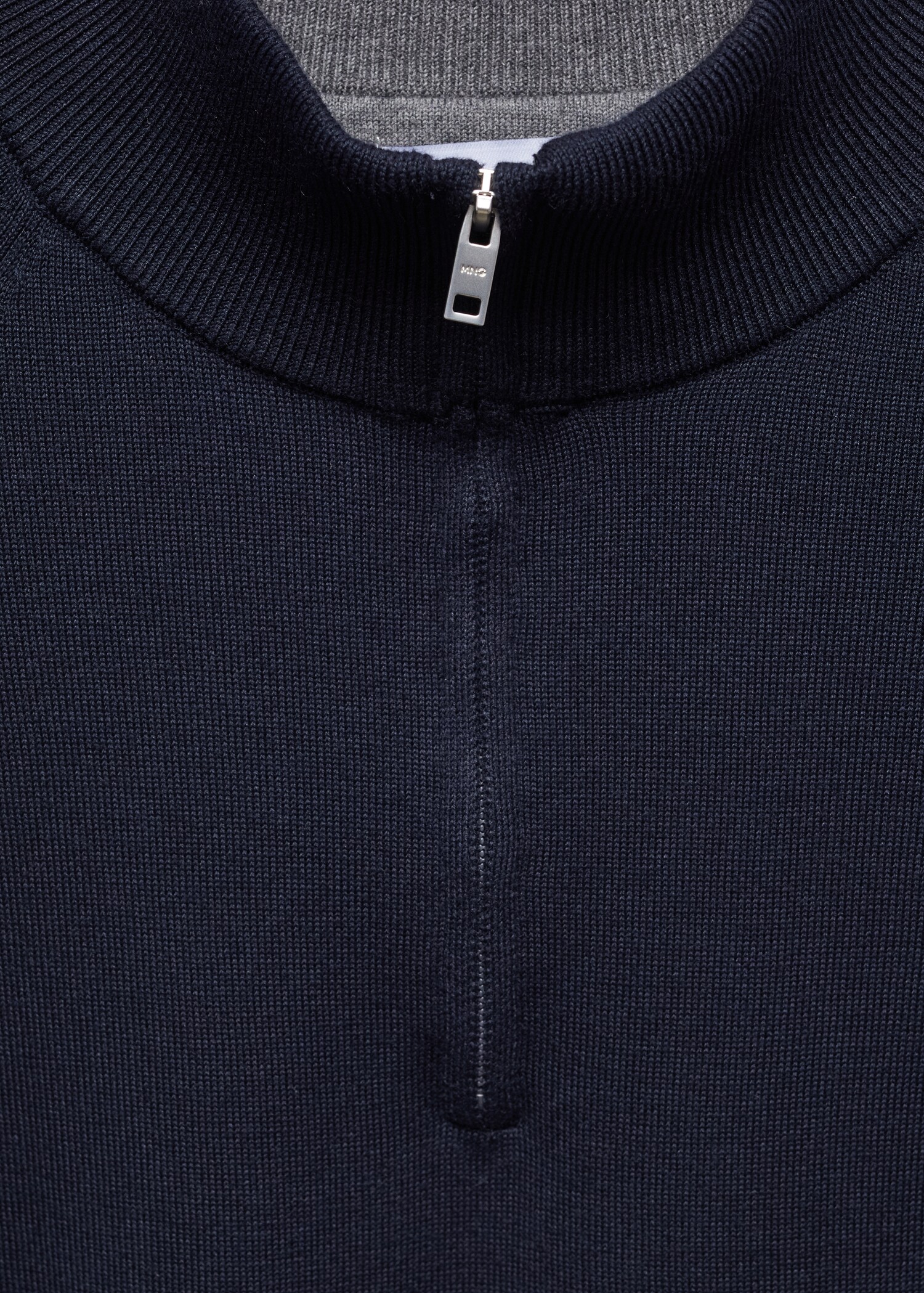 Pull-over coton col zippé - Détail de l'article 8