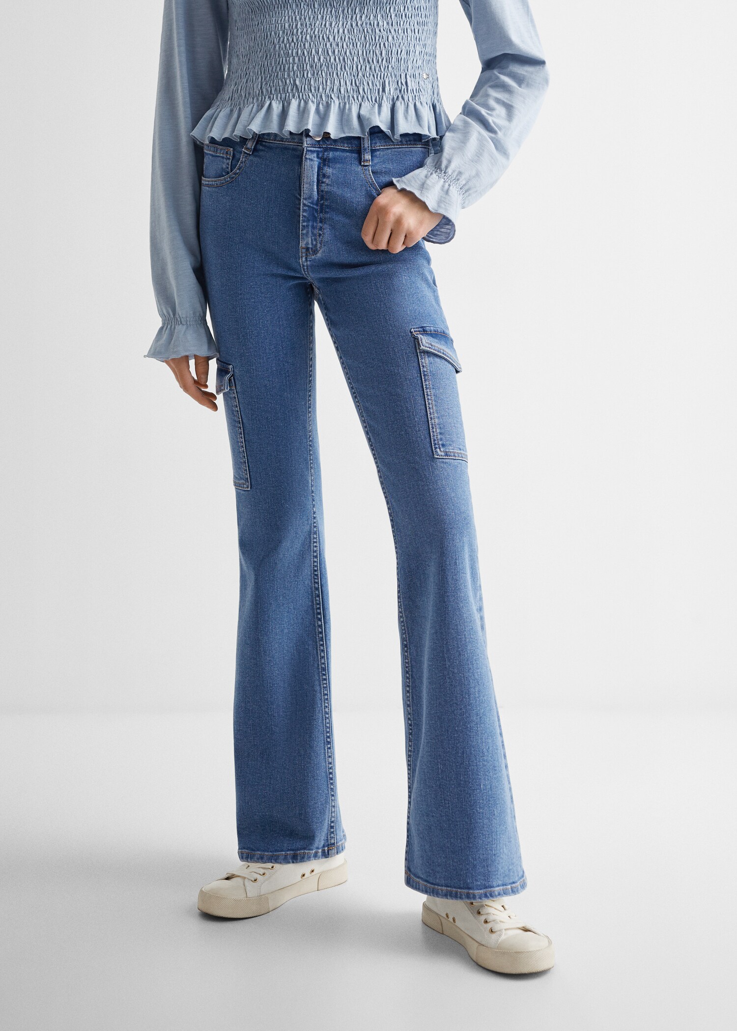 Ausgestellte Cargo-Jeans - Detail des Artikels 6