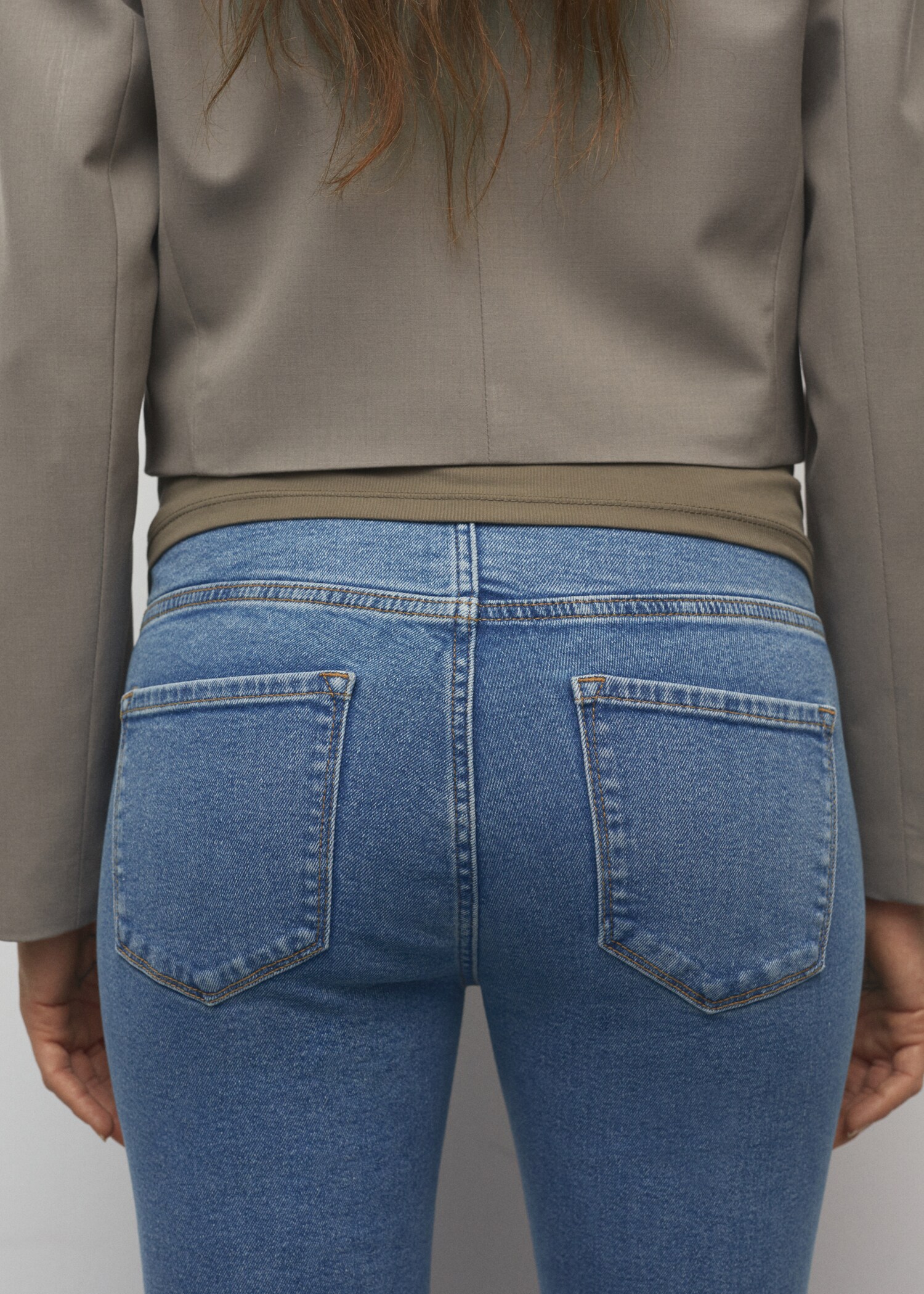Maternity flared cropped jeans - Details of the article 2