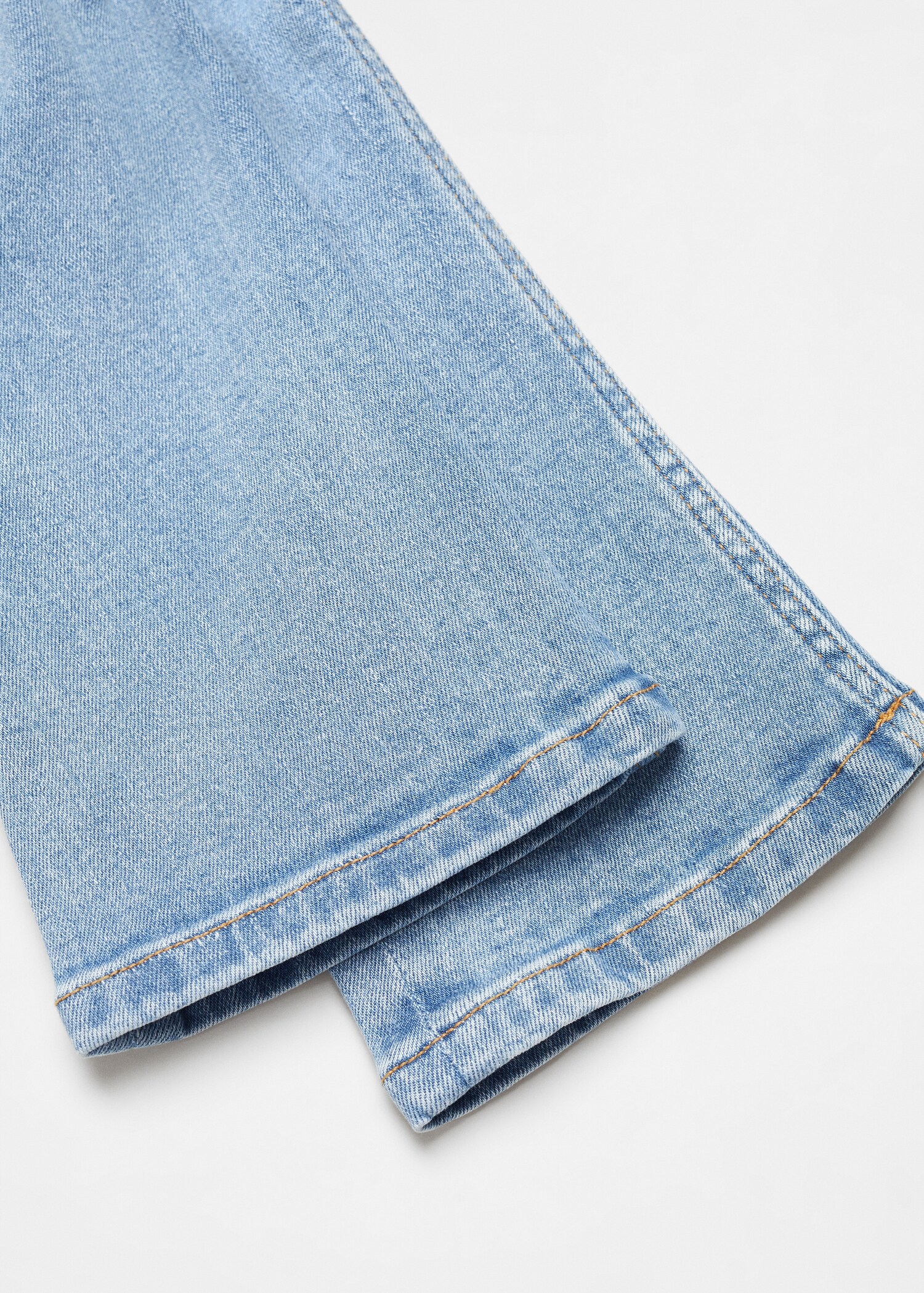 Flared Jeans mit Knöpfen - Detail des Artikels 0