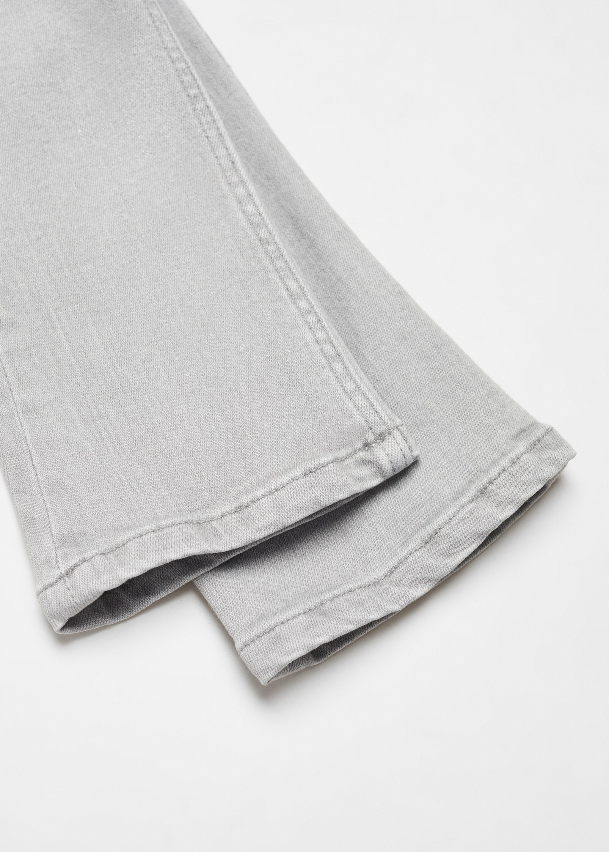 Dżinsy flare z guzikami - Szczegóły artykułu 0, Szary denim. Ref: 67001013-00.