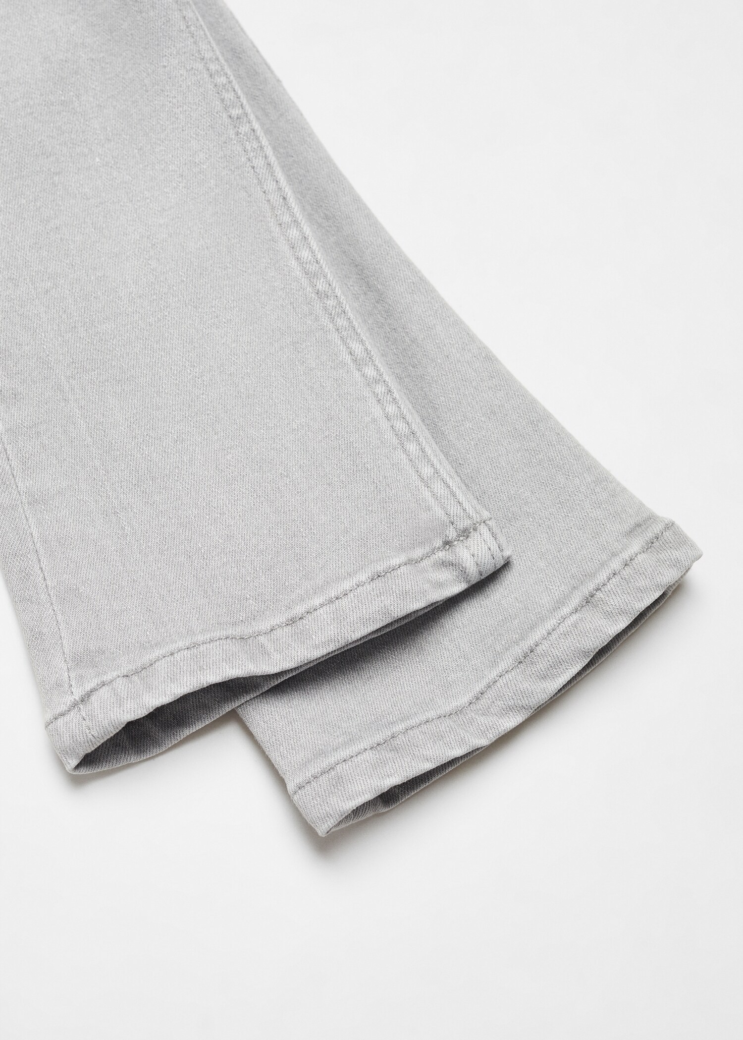 Flared Jeans mit Knöpfen - Detail des Artikels 0