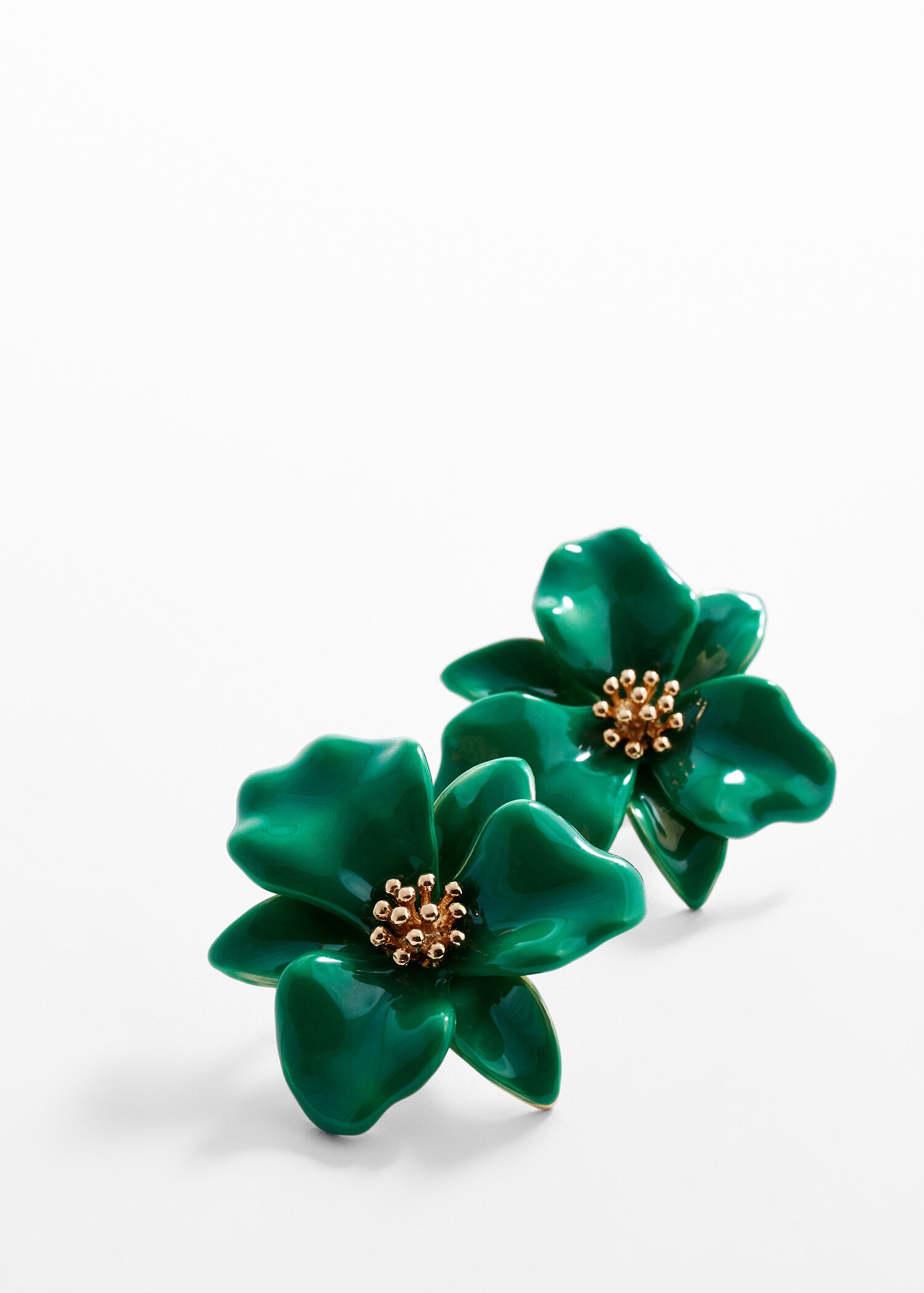 Boucles d'oreilles maxi fleur - Plan moyen