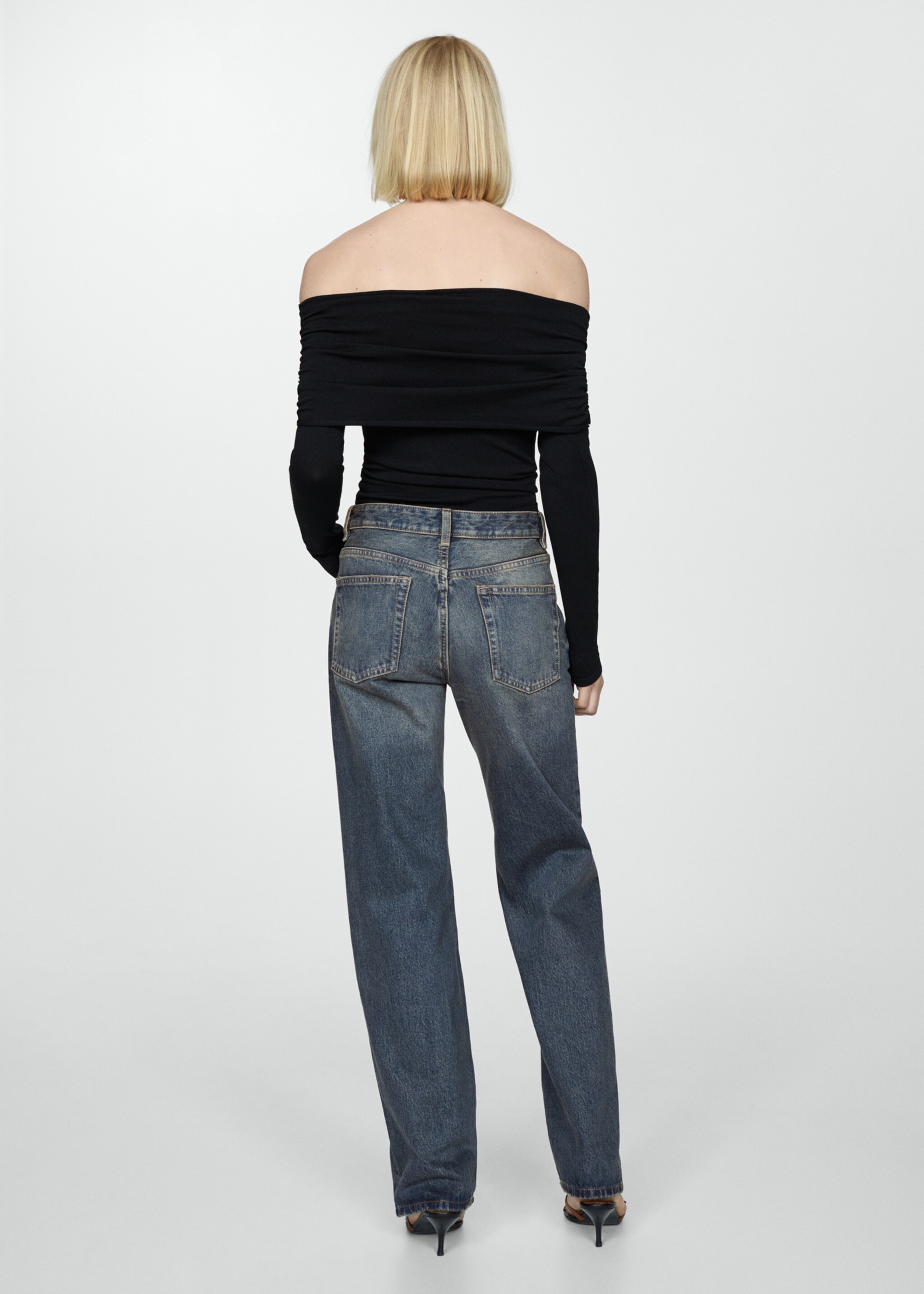 Mid-rise straight jeans - Reverse of the article, Dark Vintage Blue. Ref: 67003272-00.