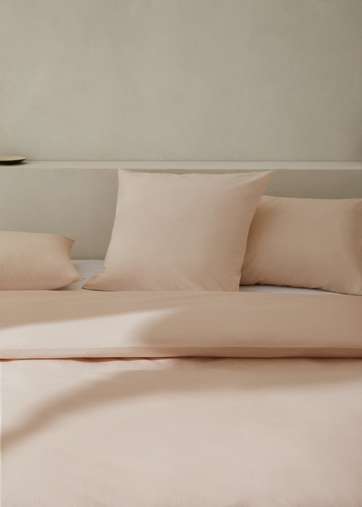 Multi-striped two-tone design duvet cover for king bed - Details of the article 8