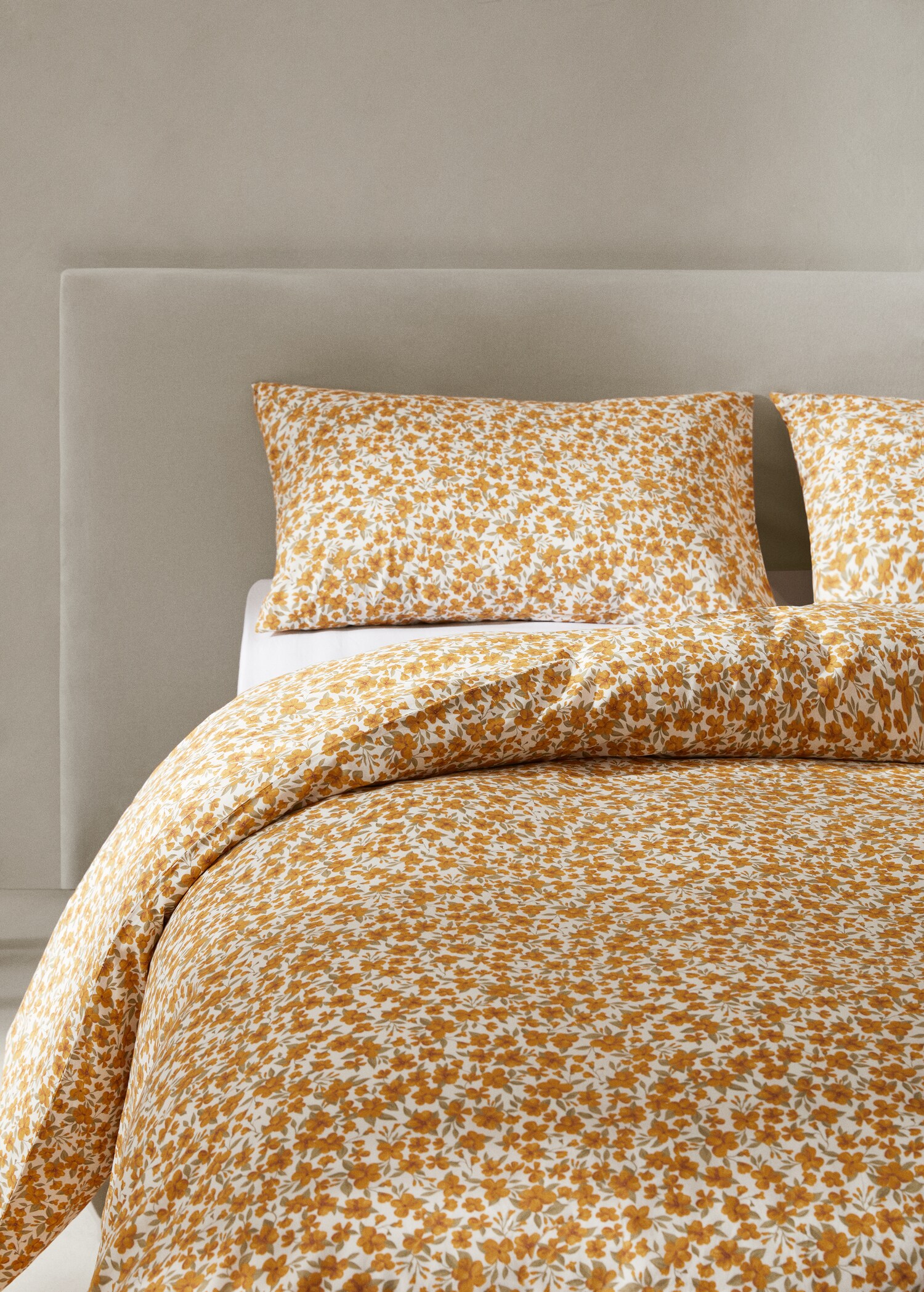 Multi-flower duvet cover for a 150cm bed - Details of the article 7