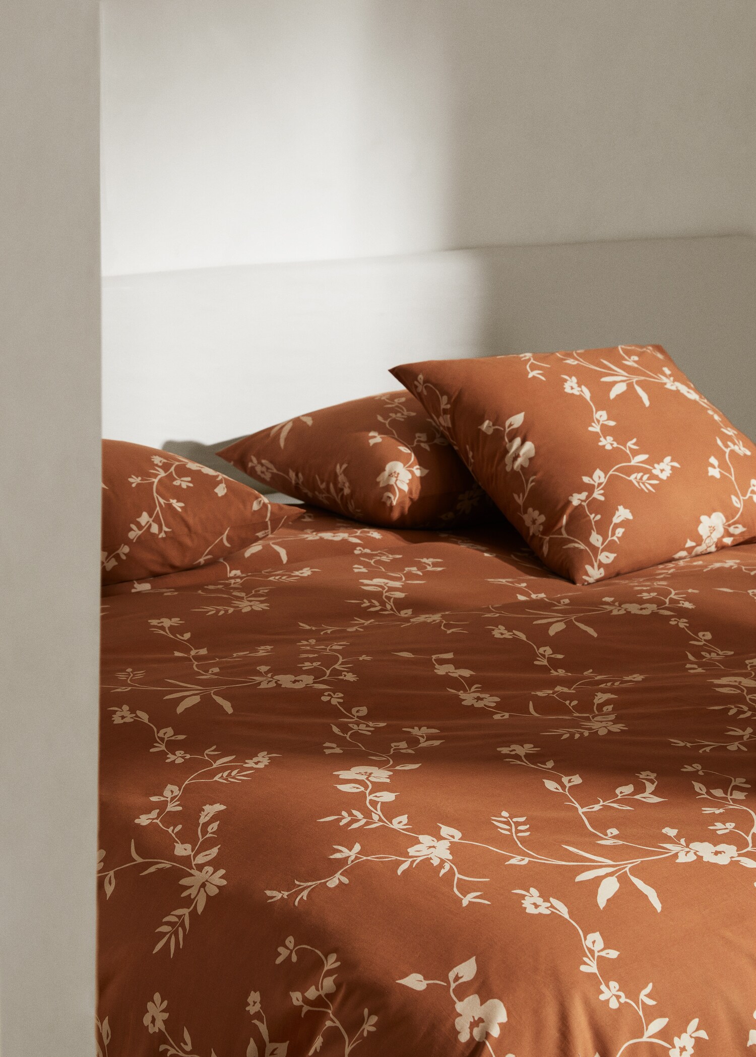 Duvet cover terracotta flowers queen bed - Details of the article 7