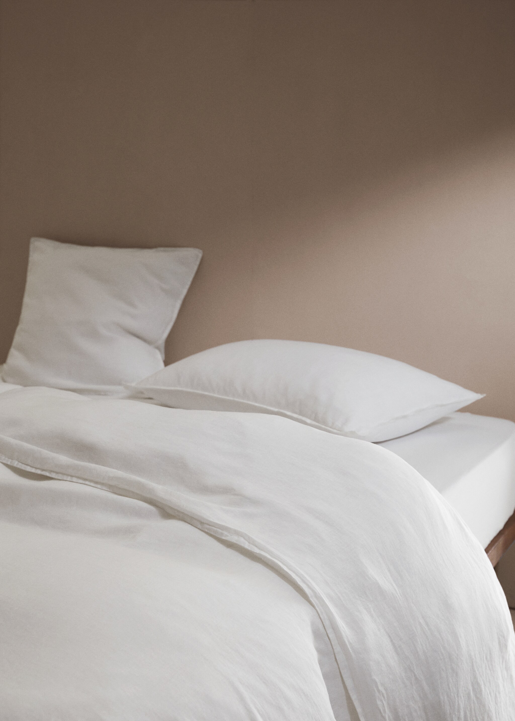 100% linen duvet cover Single bed - Details of the article 7, White. Ref: 67004075-00.