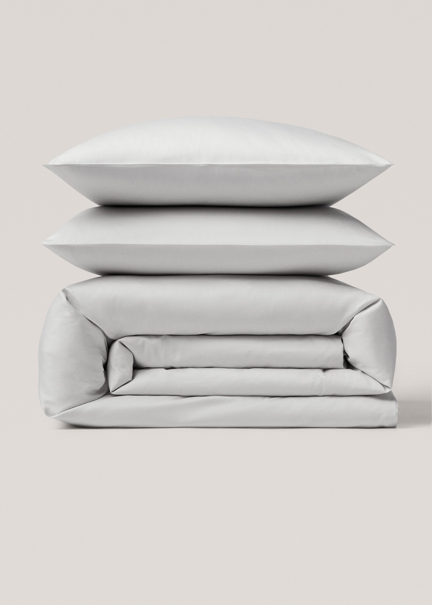 Satin duvet cover for king bed - Article without model