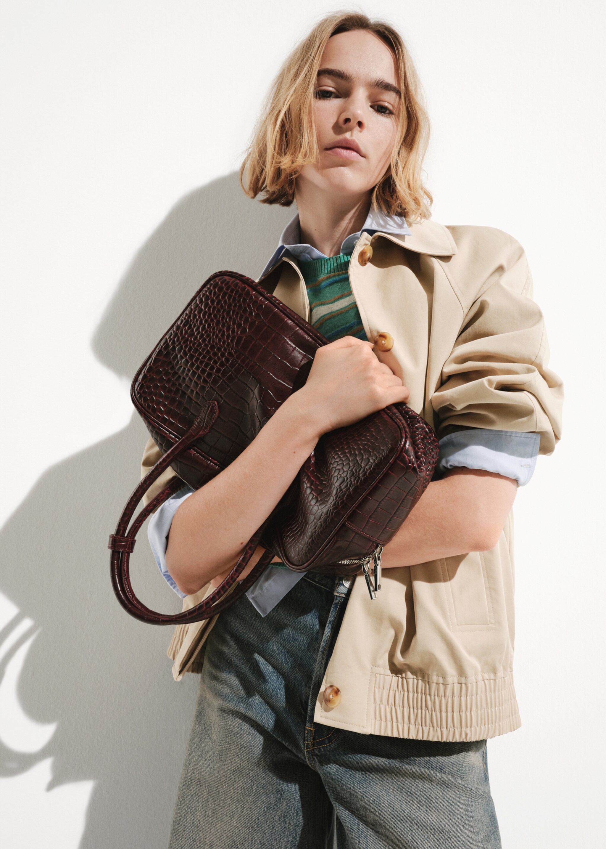 Rectangular leather handbag - Details of the article 9, Burgundy. Ref: 67004485-00.