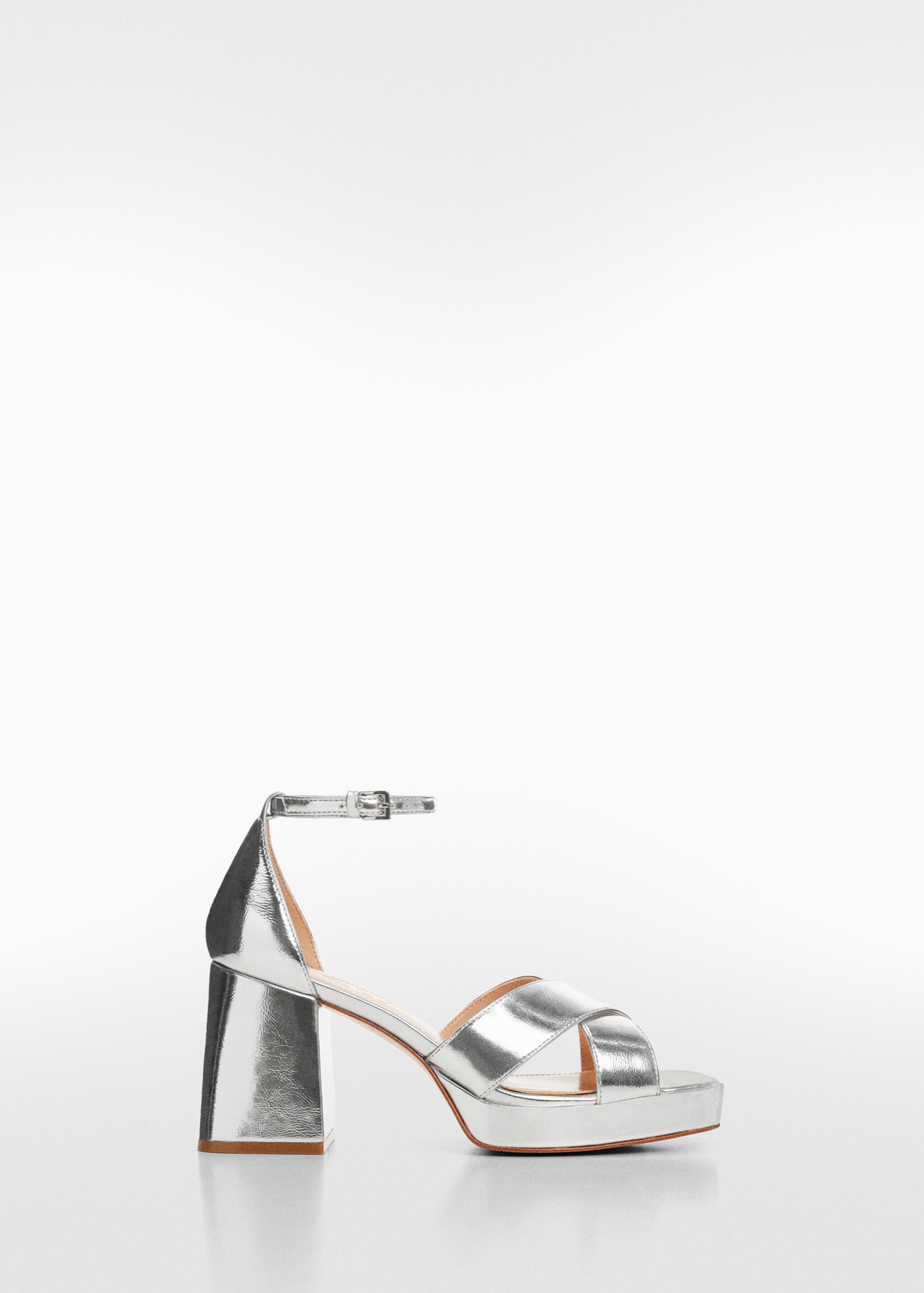 Metallic-Sandale mit Absatz - Artikel ohne Model