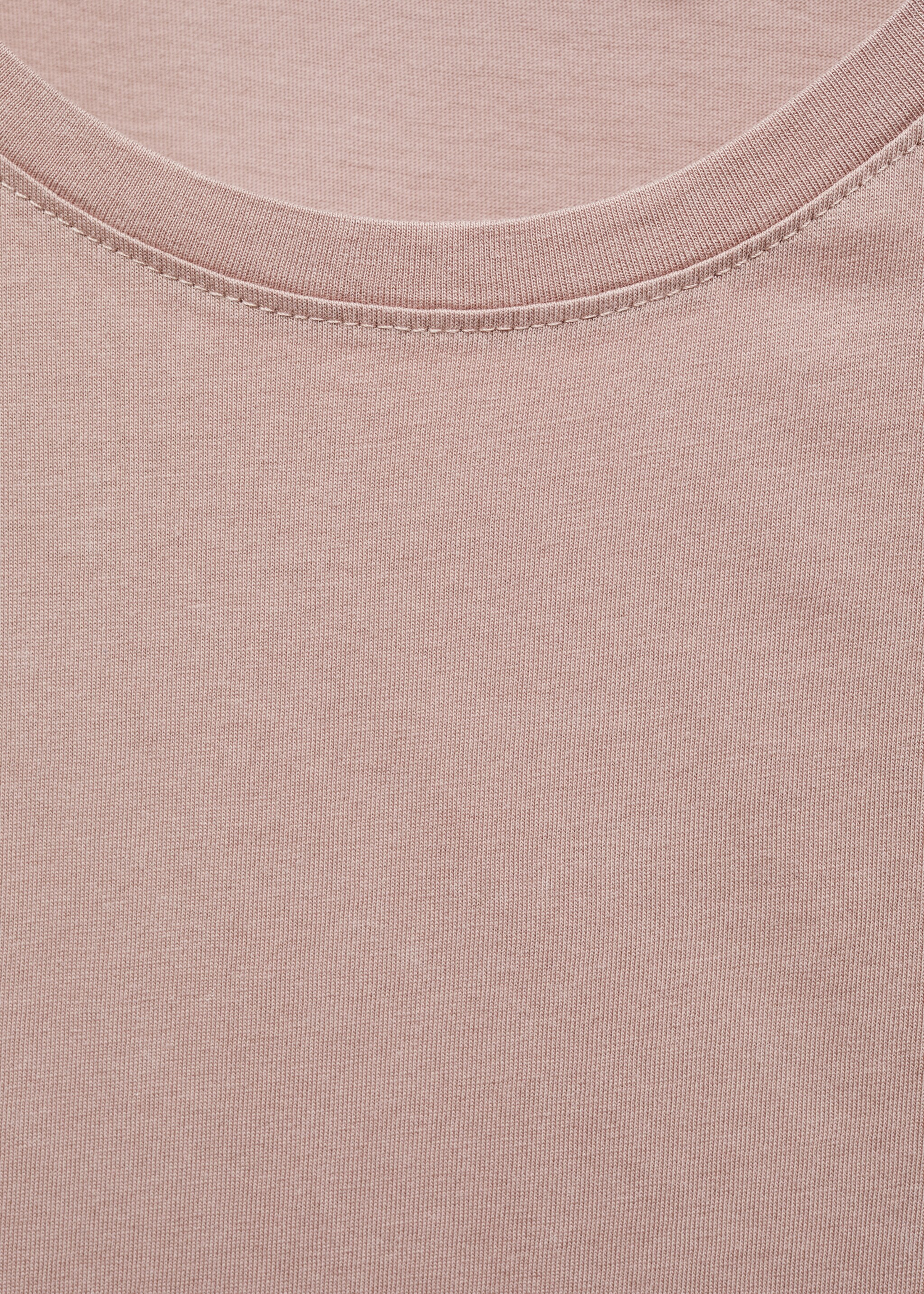 Washed round-neck t-shirt - Details of the article 8, Pastel Pink. Ref: 67005748-00.
