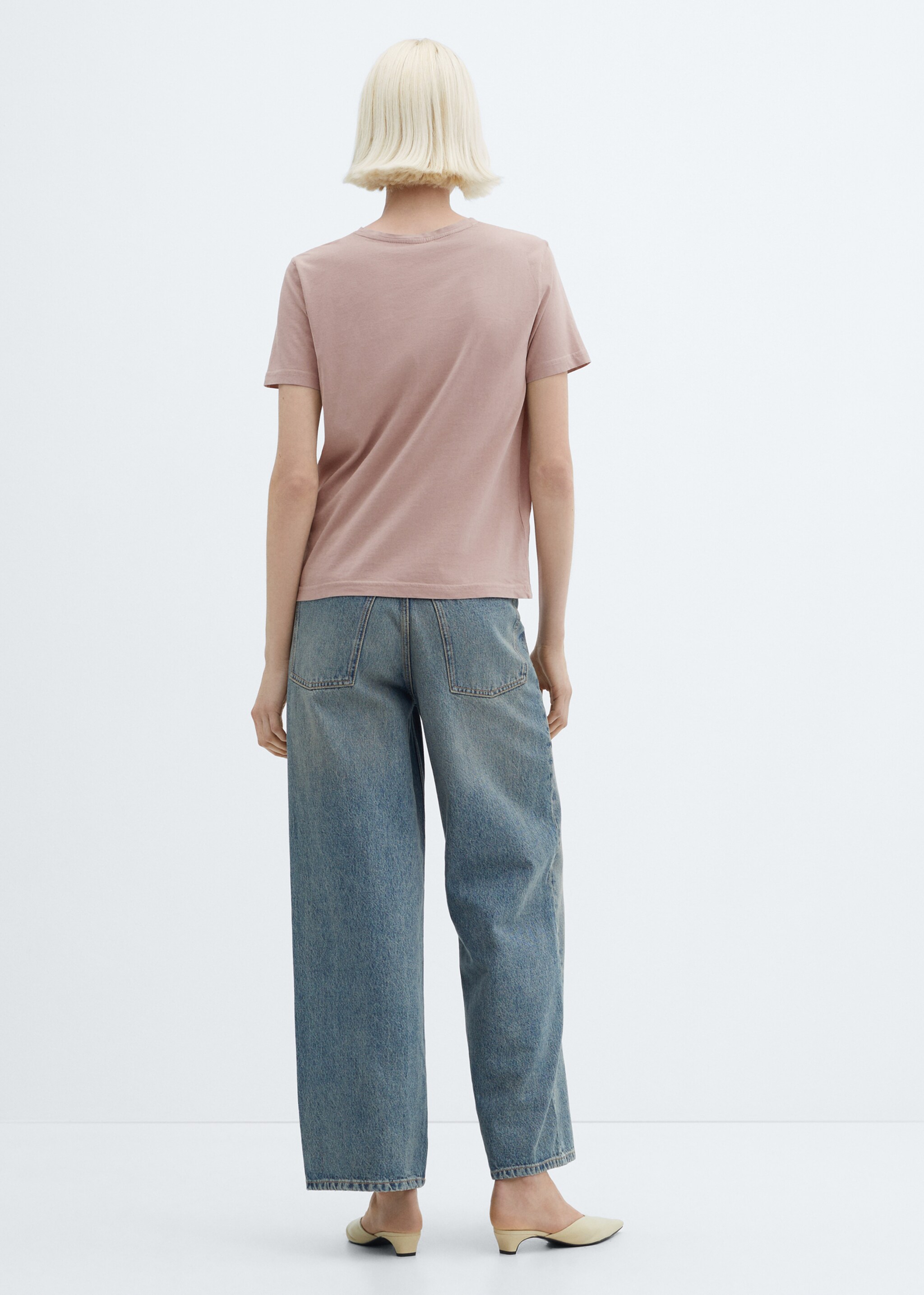 Washed round-neck t-shirt - Reverse of the article, Pastel Pink. Ref: 67005748-00.