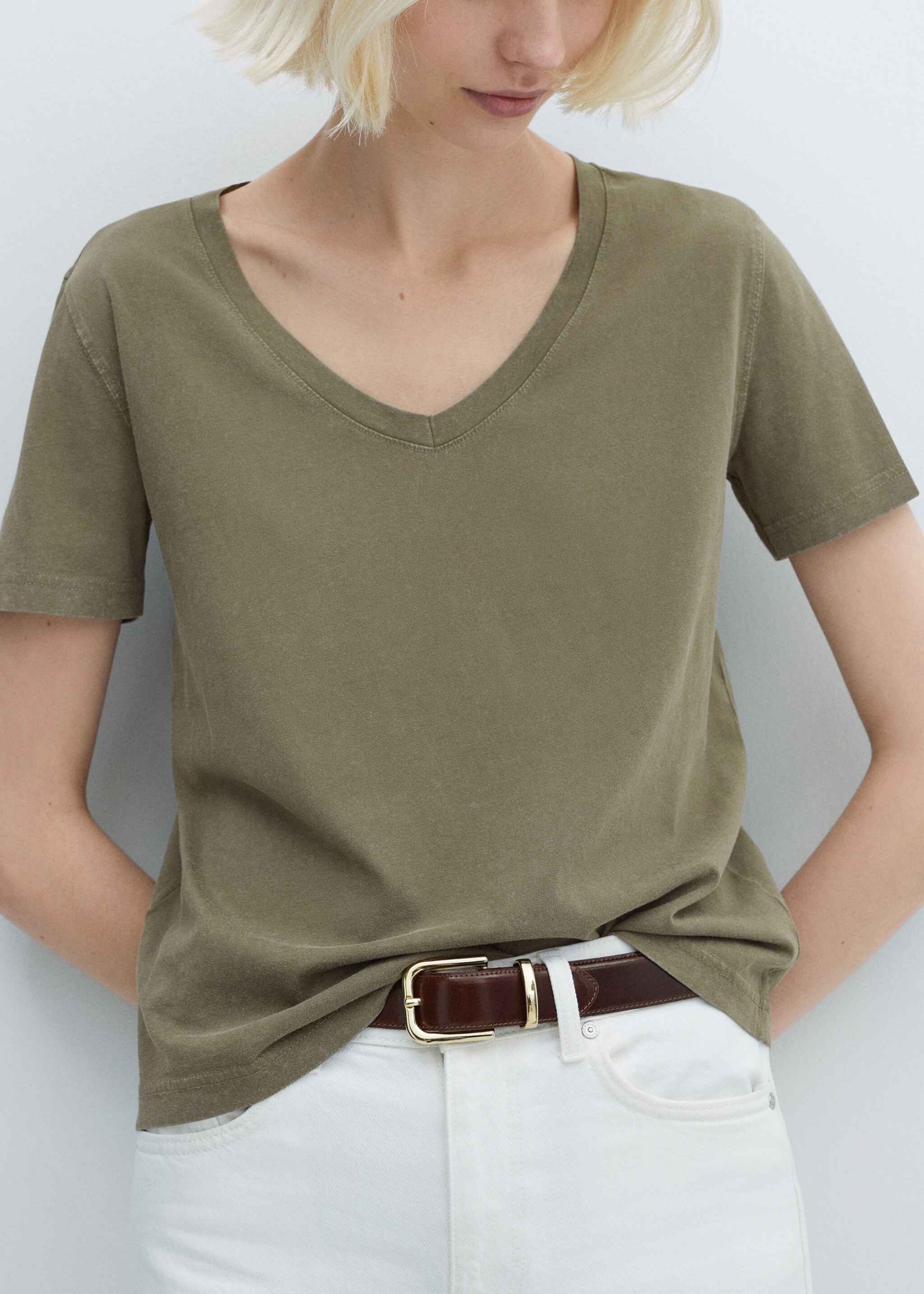 Washed-effect cotton t-shirt - Details of the article 6, Khaki. Ref: 67005749-00.