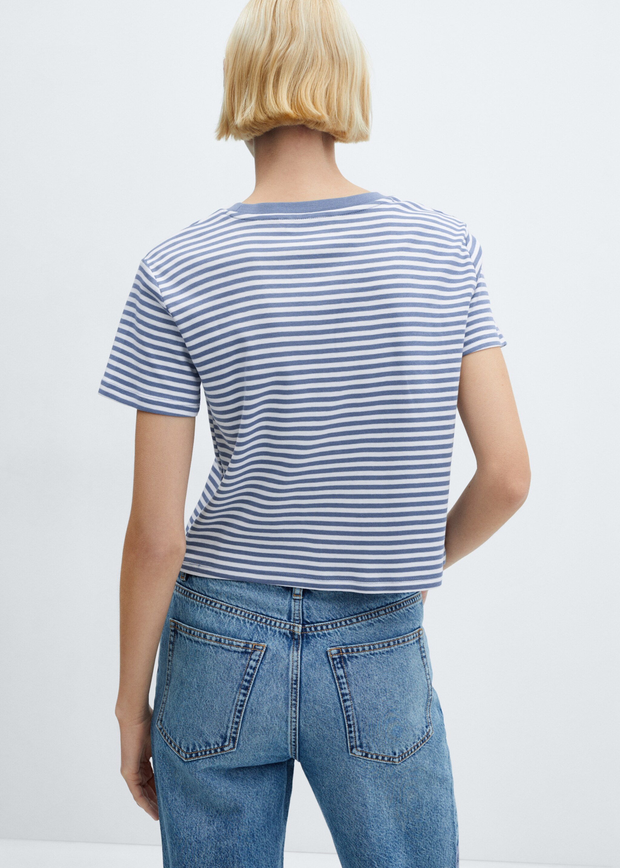 Striped short-sleeved t-shirt - Reverse of the article, Blue. Ref: 67005752-00.