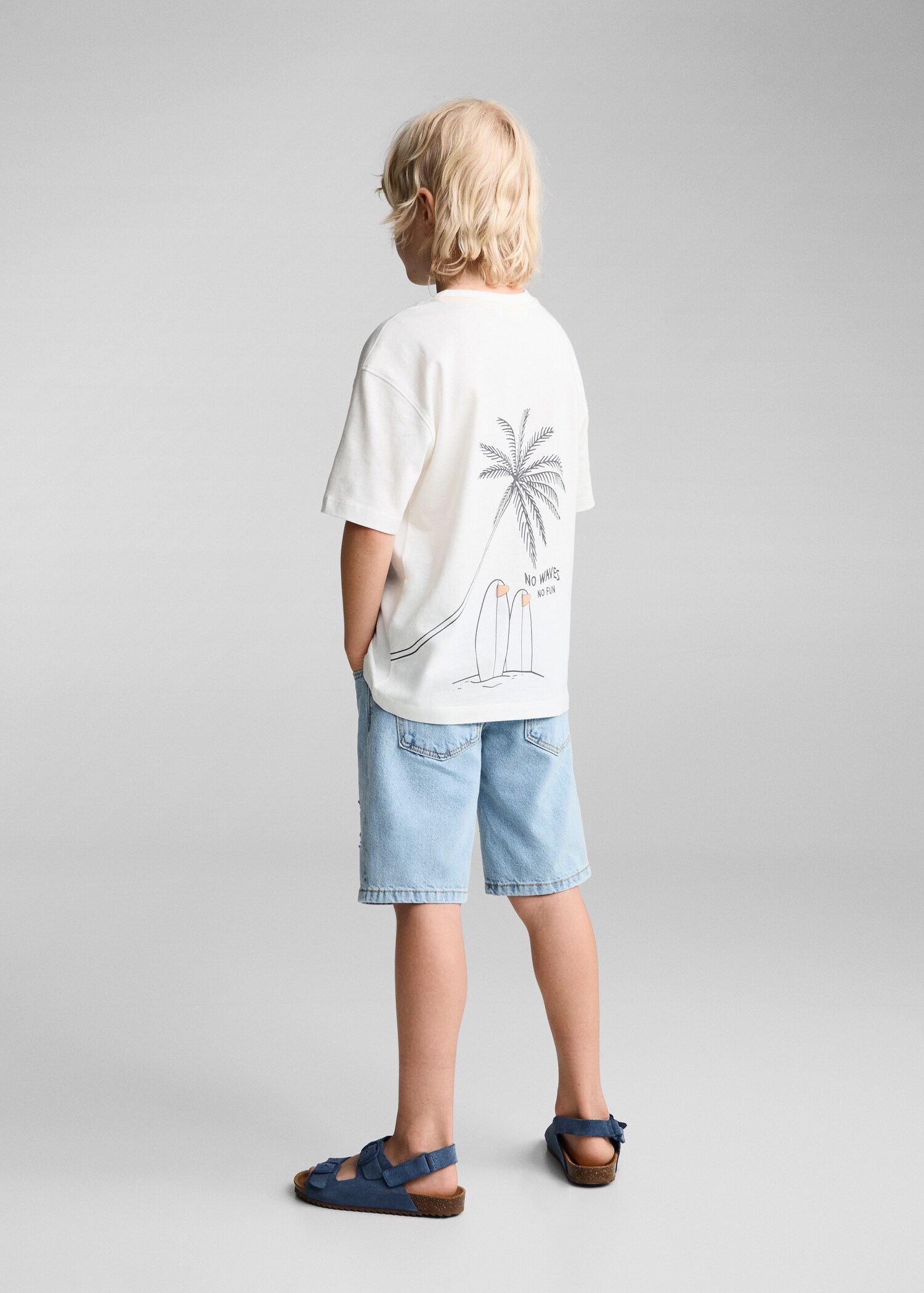 Short-sleeved t-shirt with message - Reverse of the article