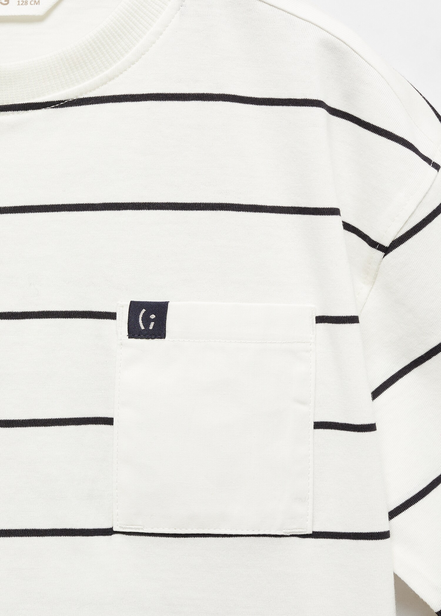 Camiseta rayas bolsillo - Detalle del artículo 8