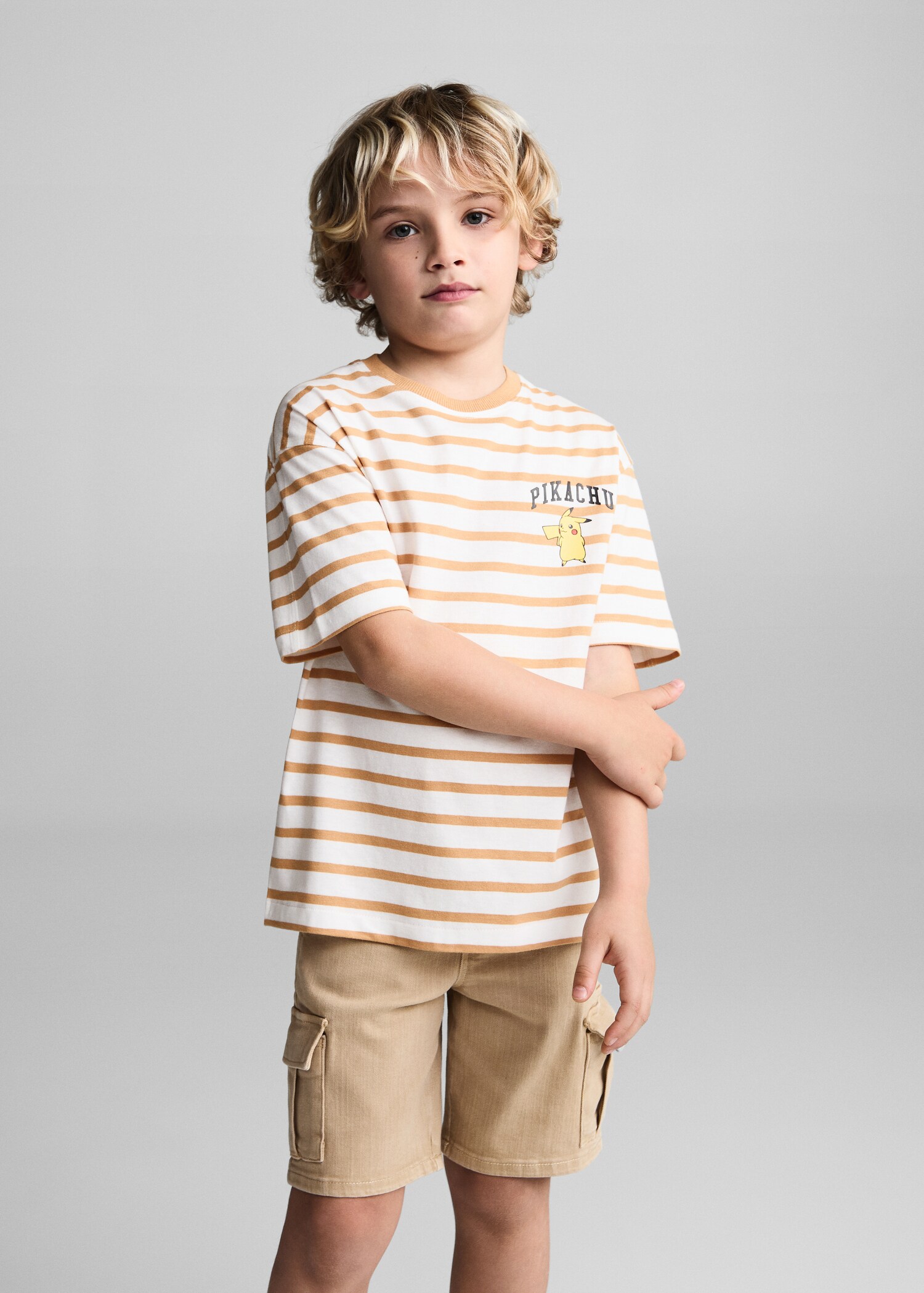 Tricou Pikachu Pokemón - Plan mediu