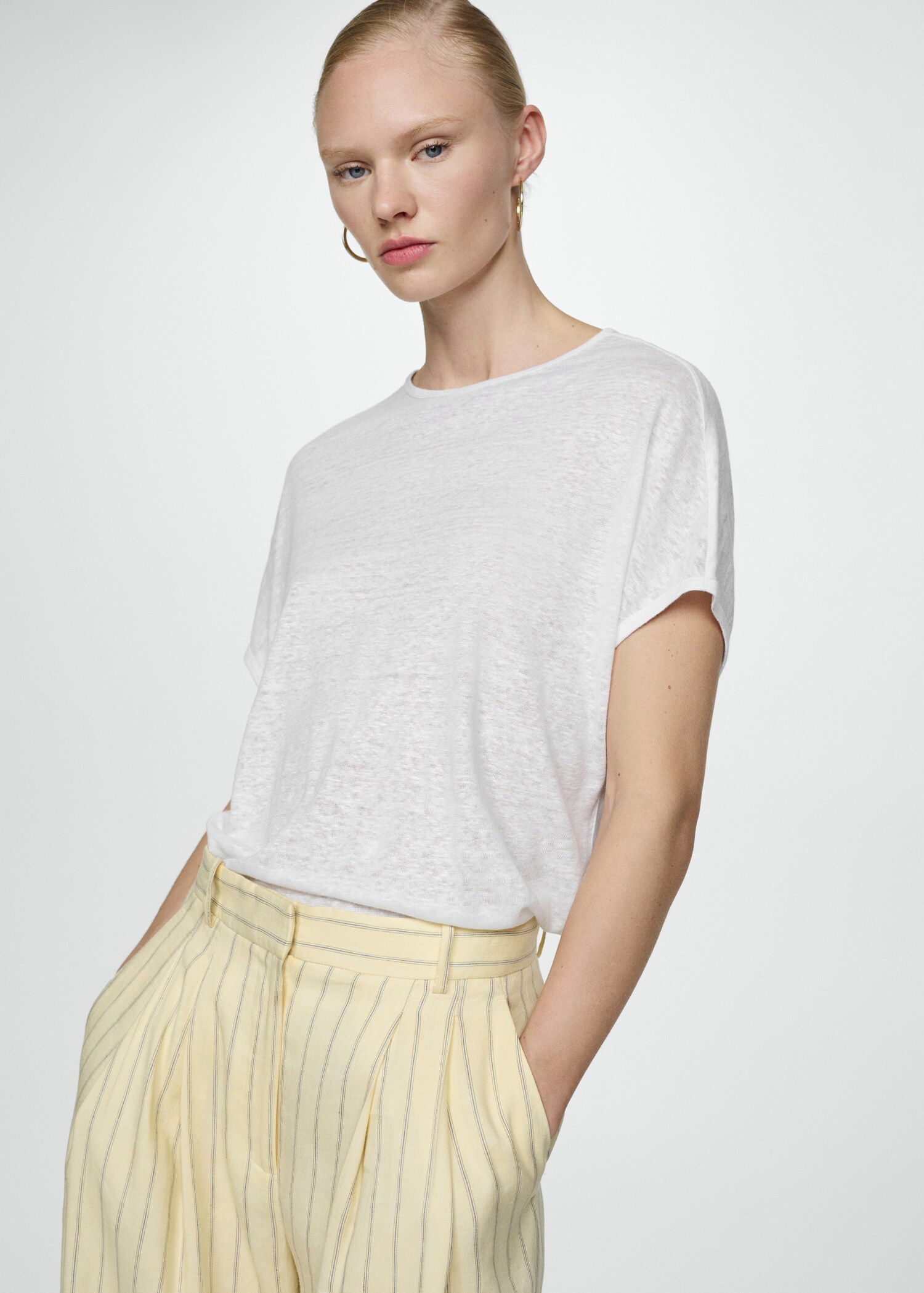 T-Shirt aus 100 % Leinen - Mittlere Ansicht
