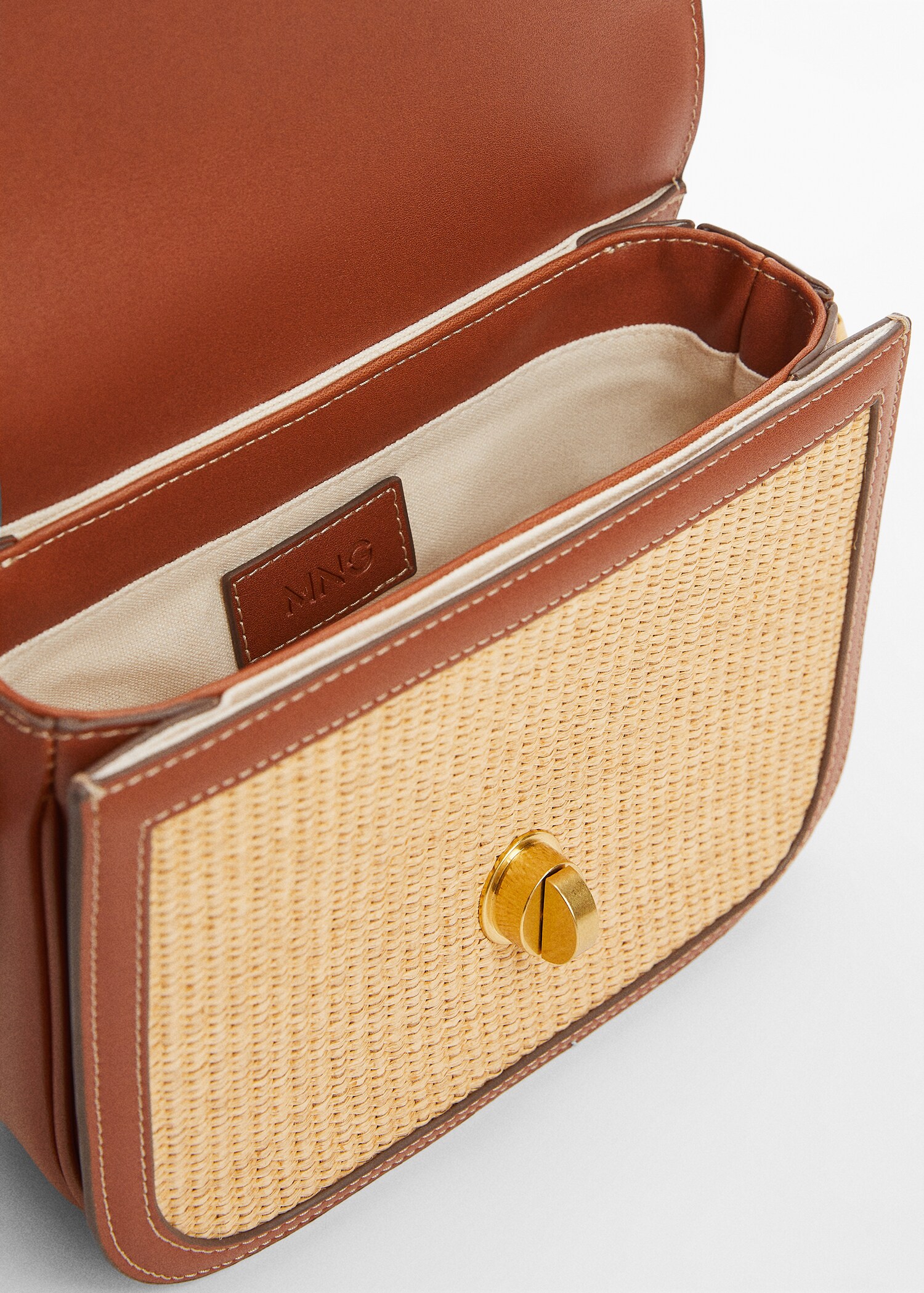 Umhängetasche mit Raffia-Effekt - Detail des Artikels 1