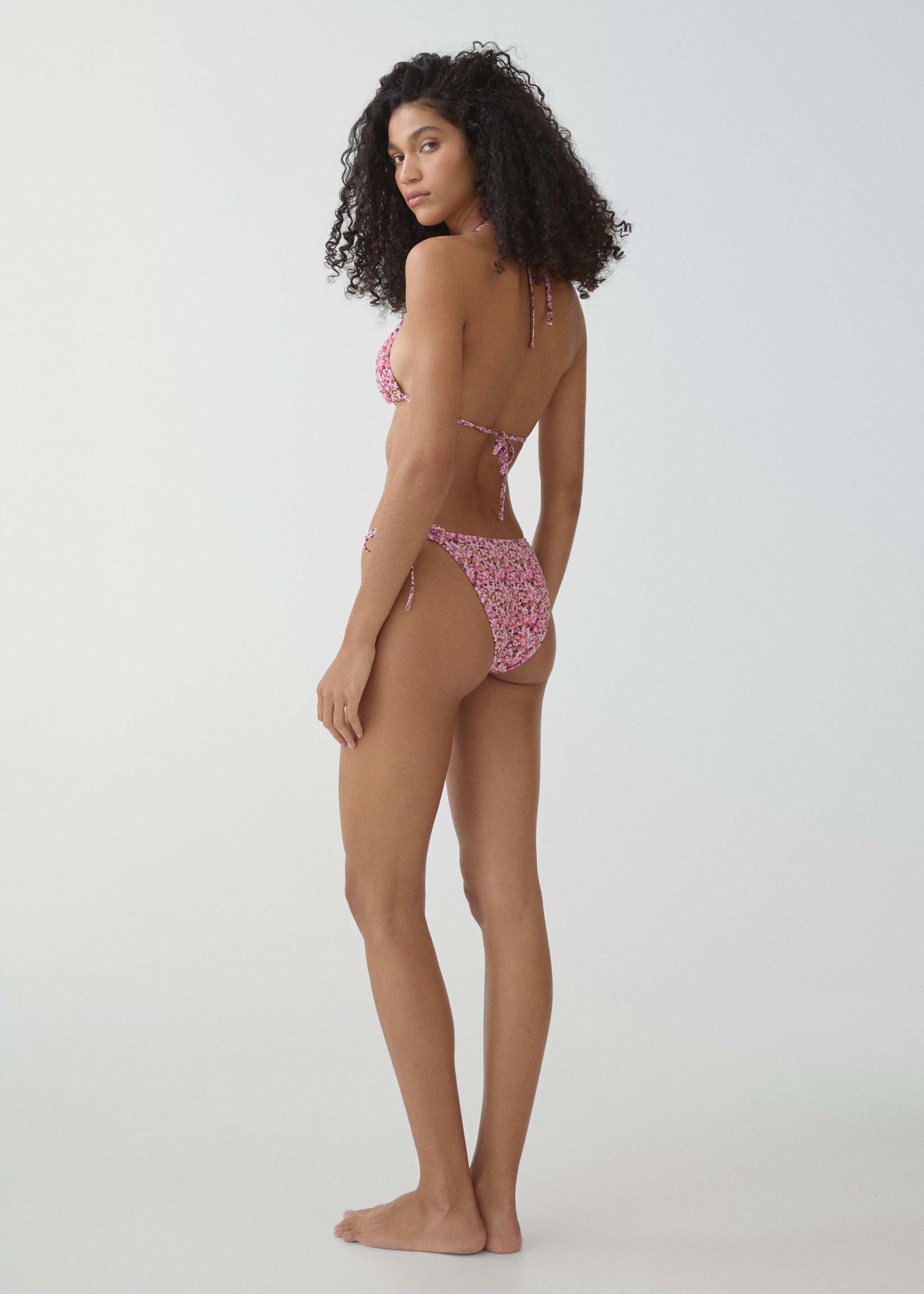 Floral triangular bikini top - Reverse of the article
