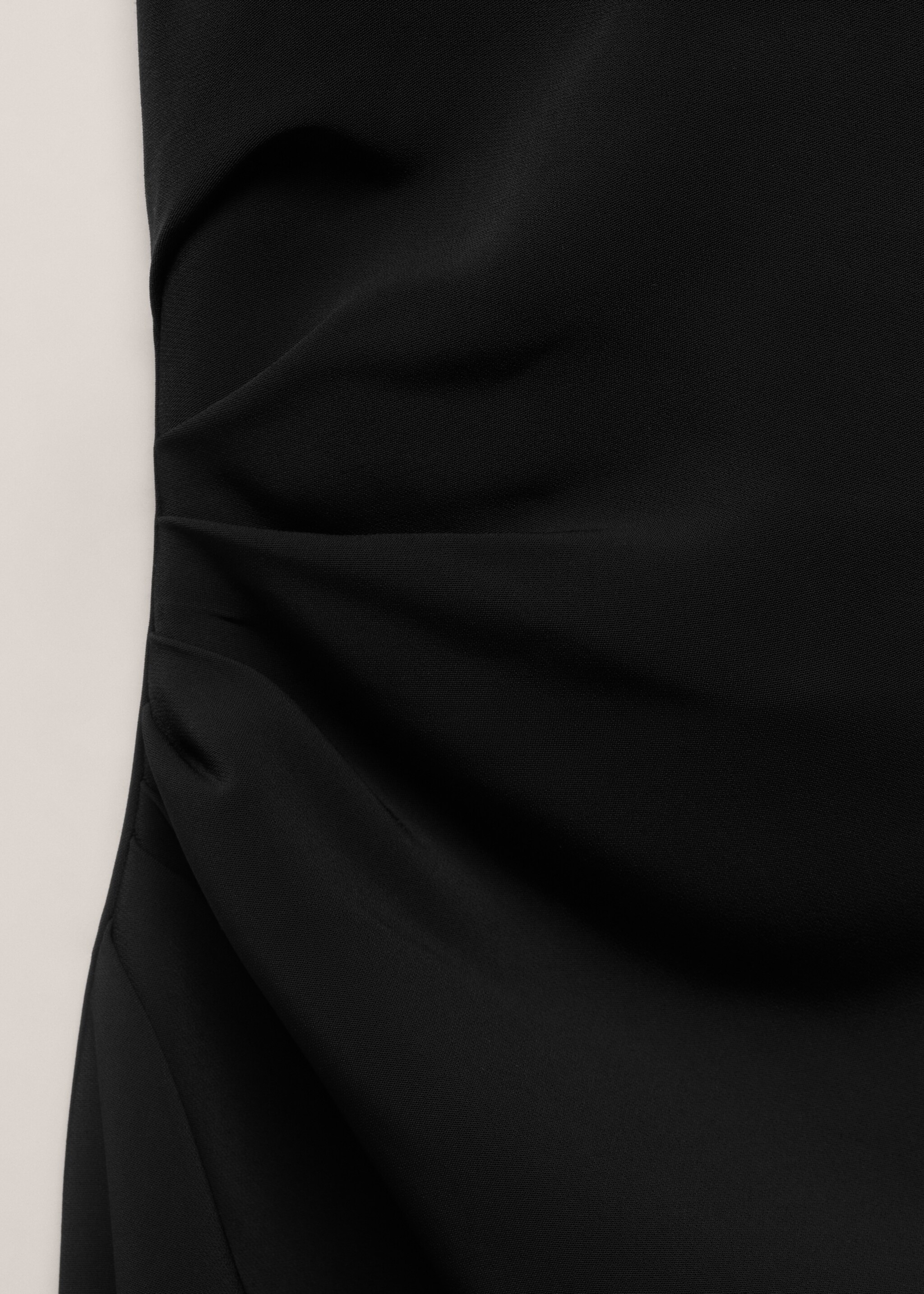 Halterneckklänning bar rygg - Detaljer om artikeln 8, Svart. Ref: 67006752-00.