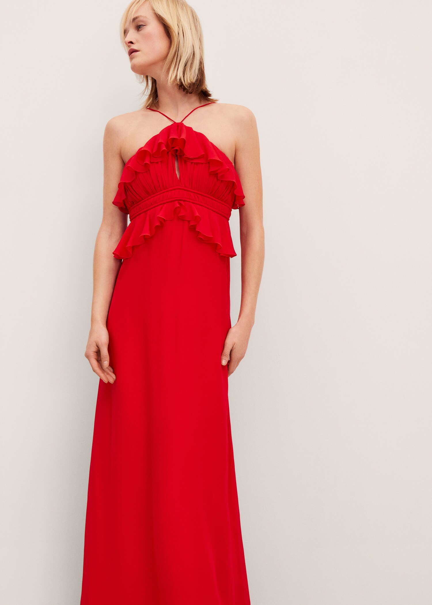 Neckholderkleid mit Volantdetails - Mittlere Ansicht