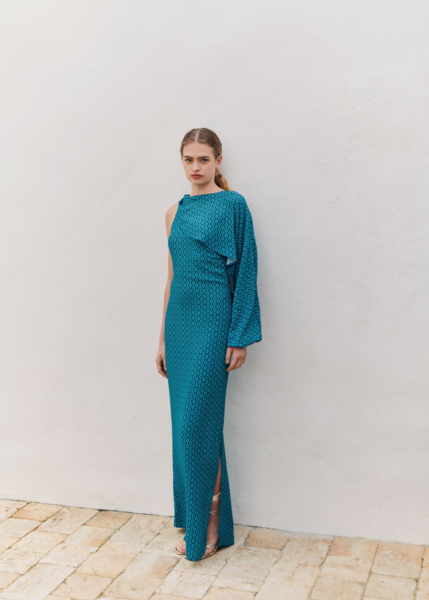 Printed asymmetrical dress - Details of the article 5