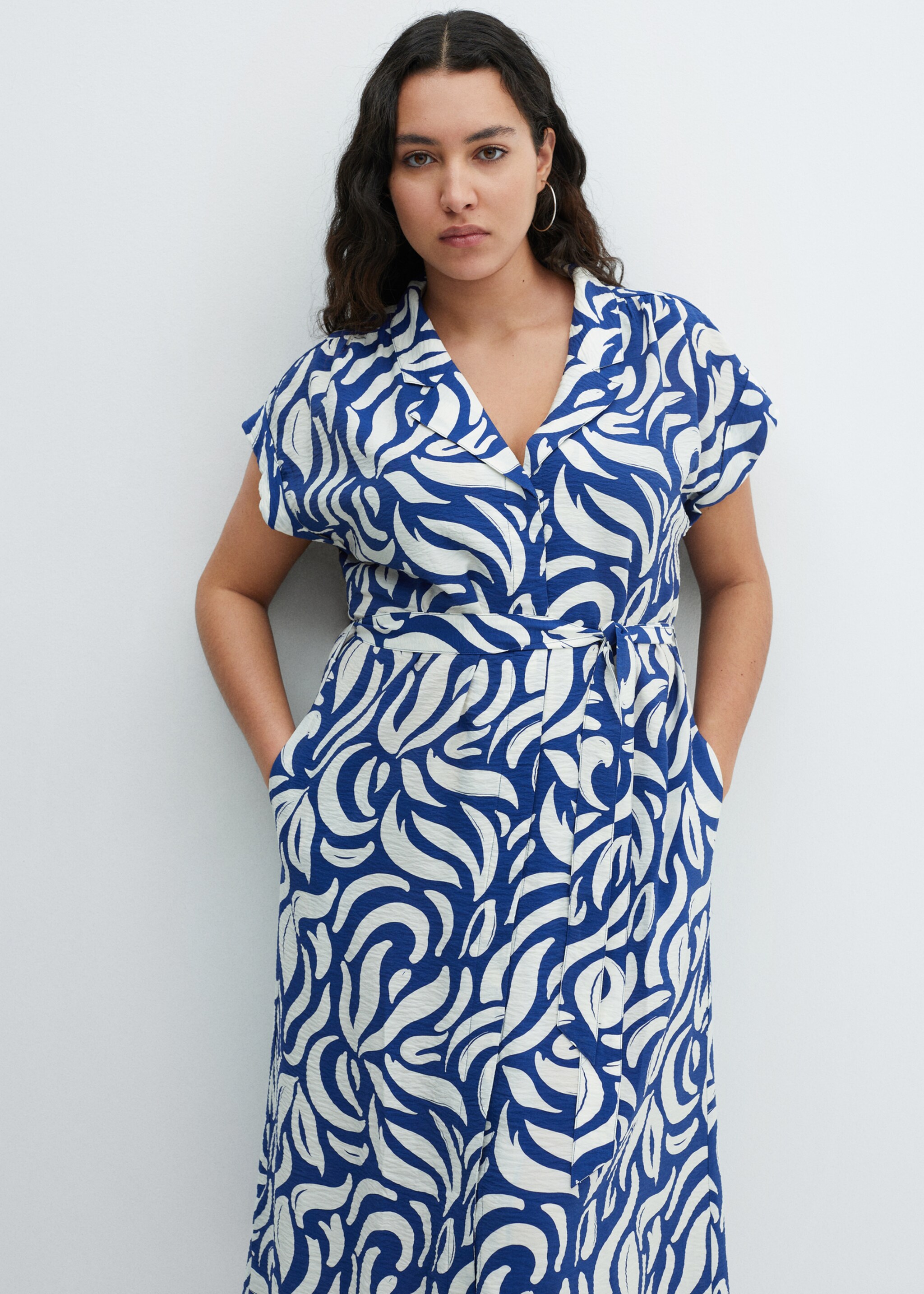 Textured shirt dress with bow - Details of the article 5