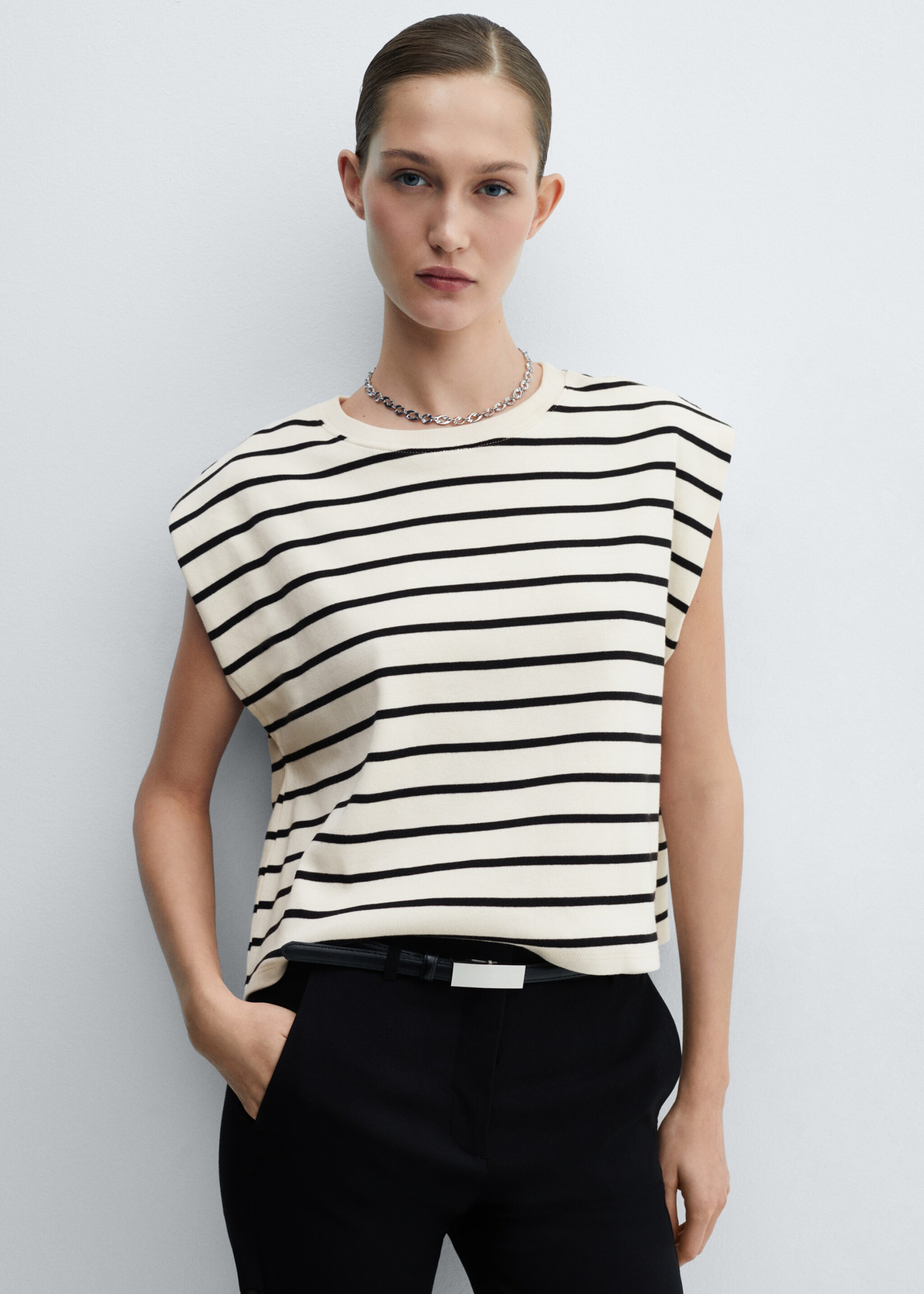 Shoulder pad stripped t-shirt - Medium plane, Ecru. Ref: 67007137-00.