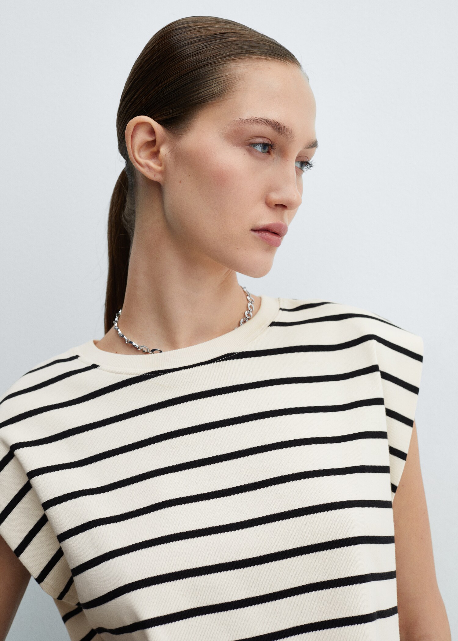 Shoulder pad stripped t-shirt - Details of the article 1