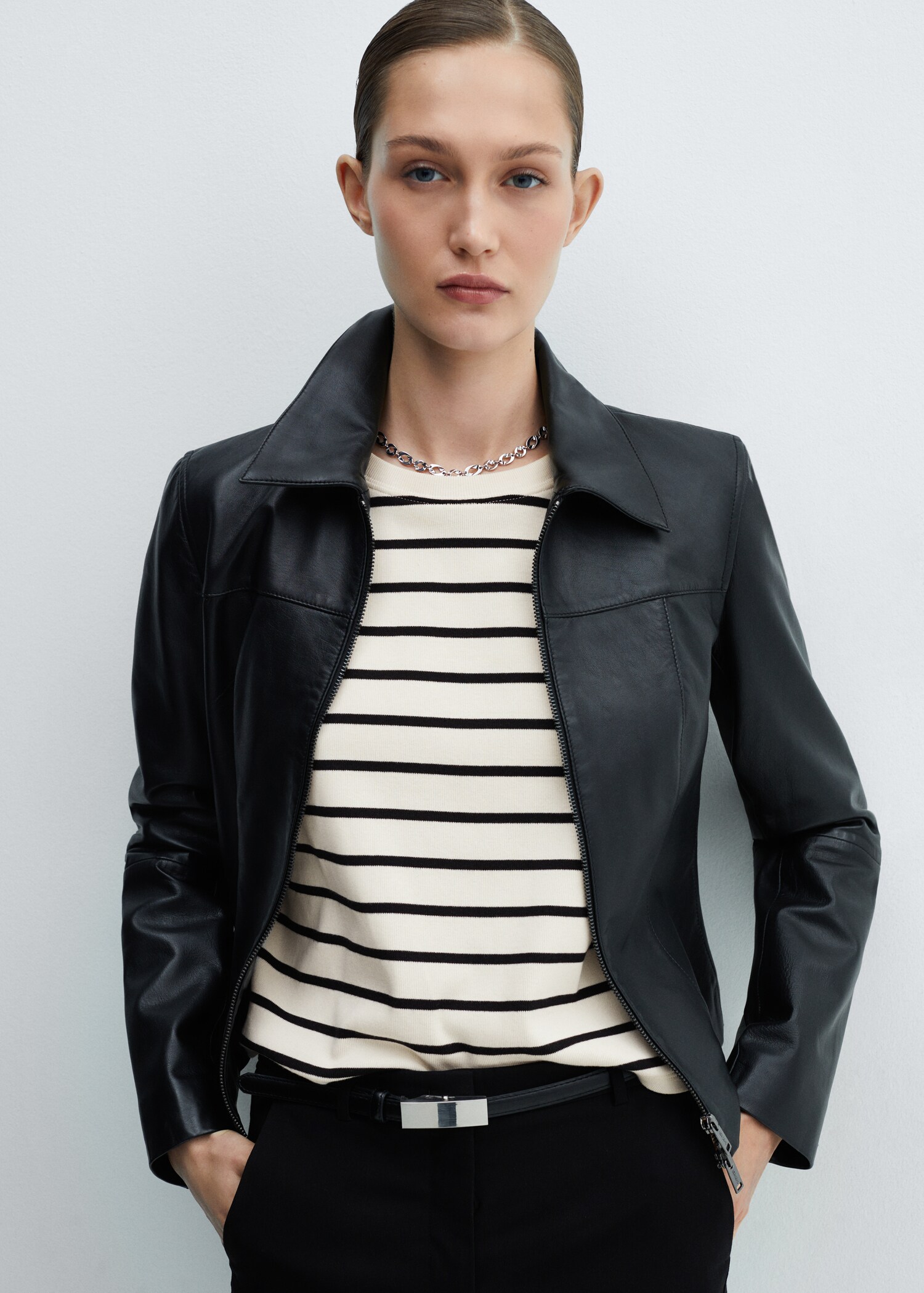 Shoulder pad stripped t-shirt - Details of the article 2