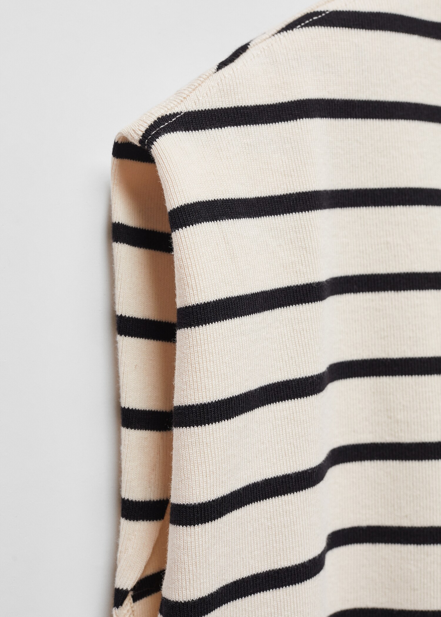 Shoulder pad stripped t-shirt - Details of the article 8