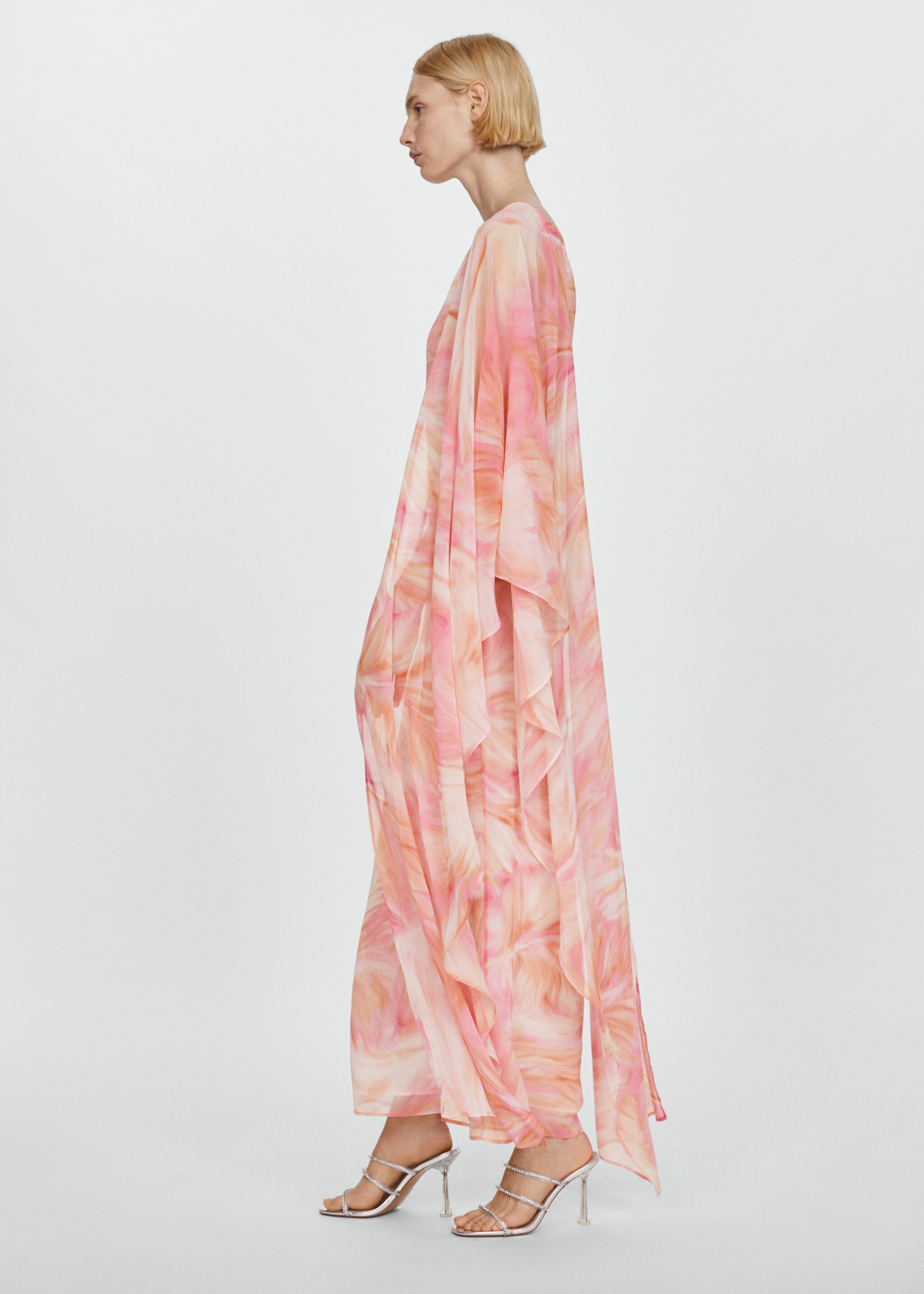 Printed dress with ruffled sleeves - Details of the article 2