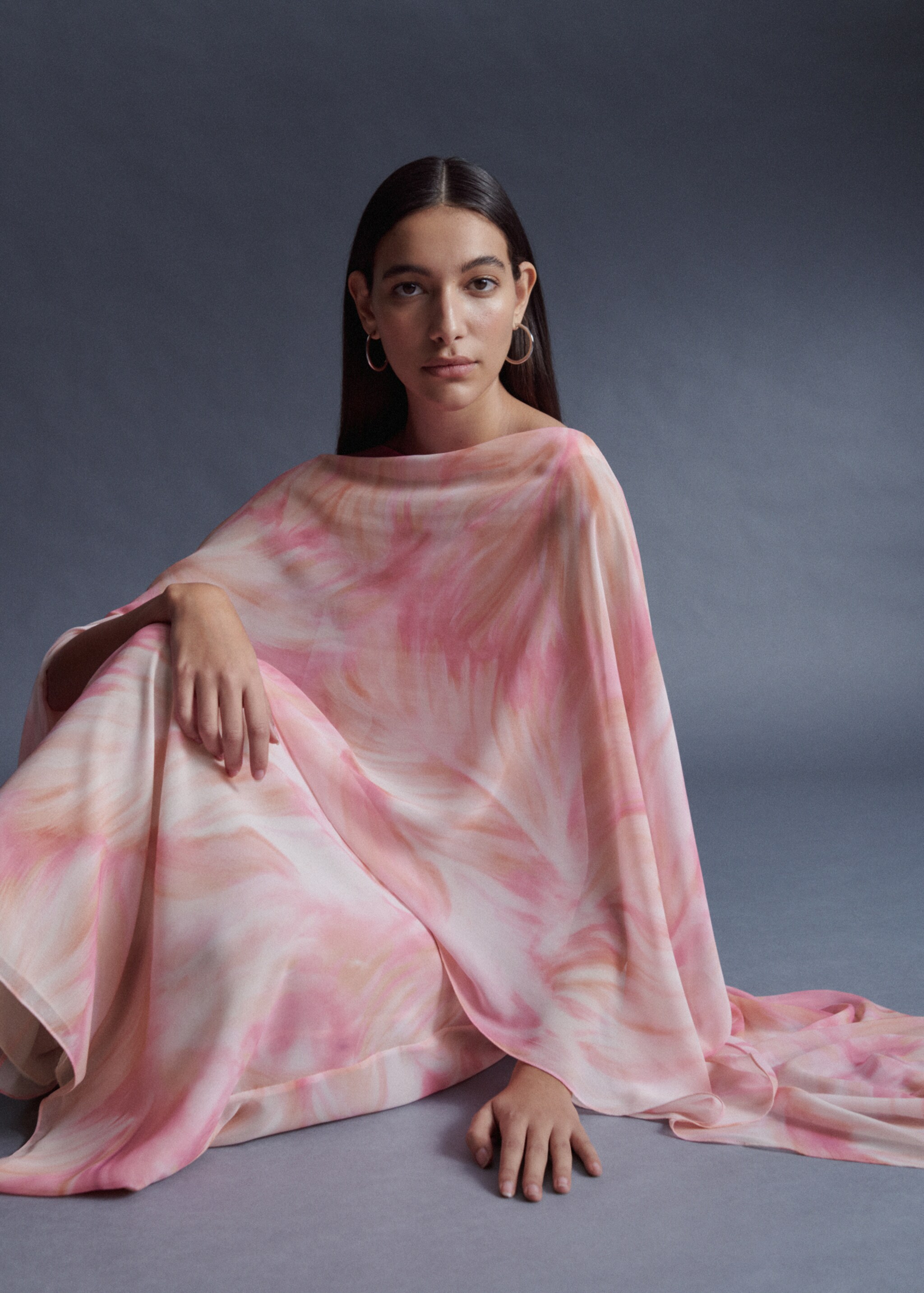 Printed dress with ruffled sleeves - Details of the article 7