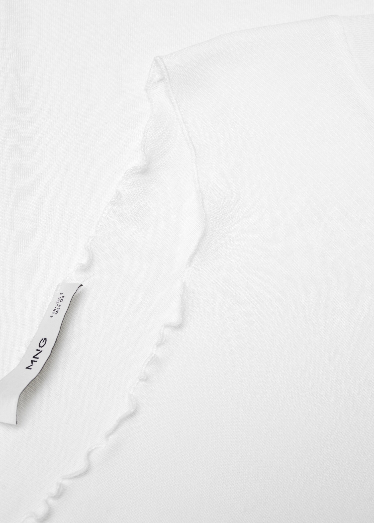 Modal t-shirt with scalloped ends - Details of the article 8