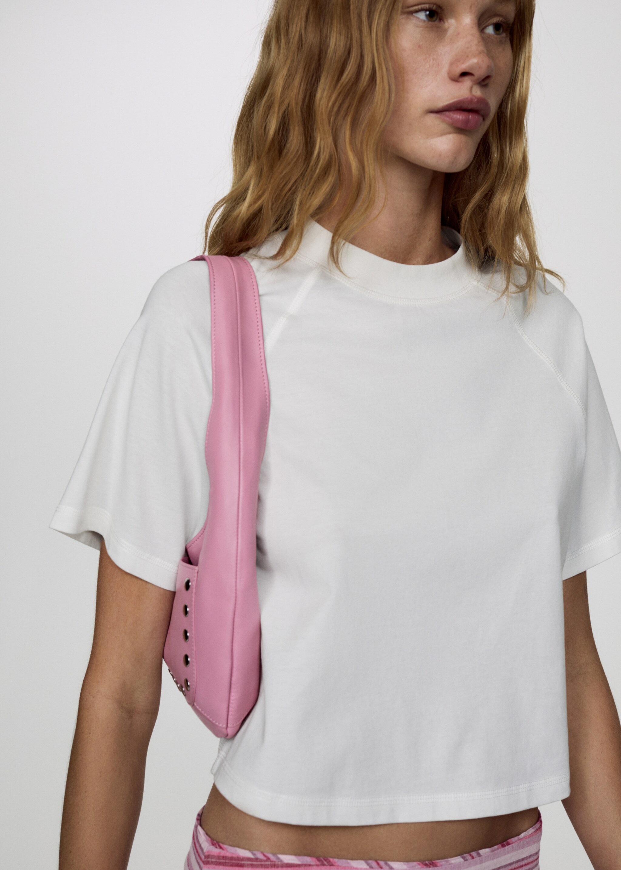 Short-sleeved cotton t-shirt - Details of the article 4, White. Ref: 67007931-00.