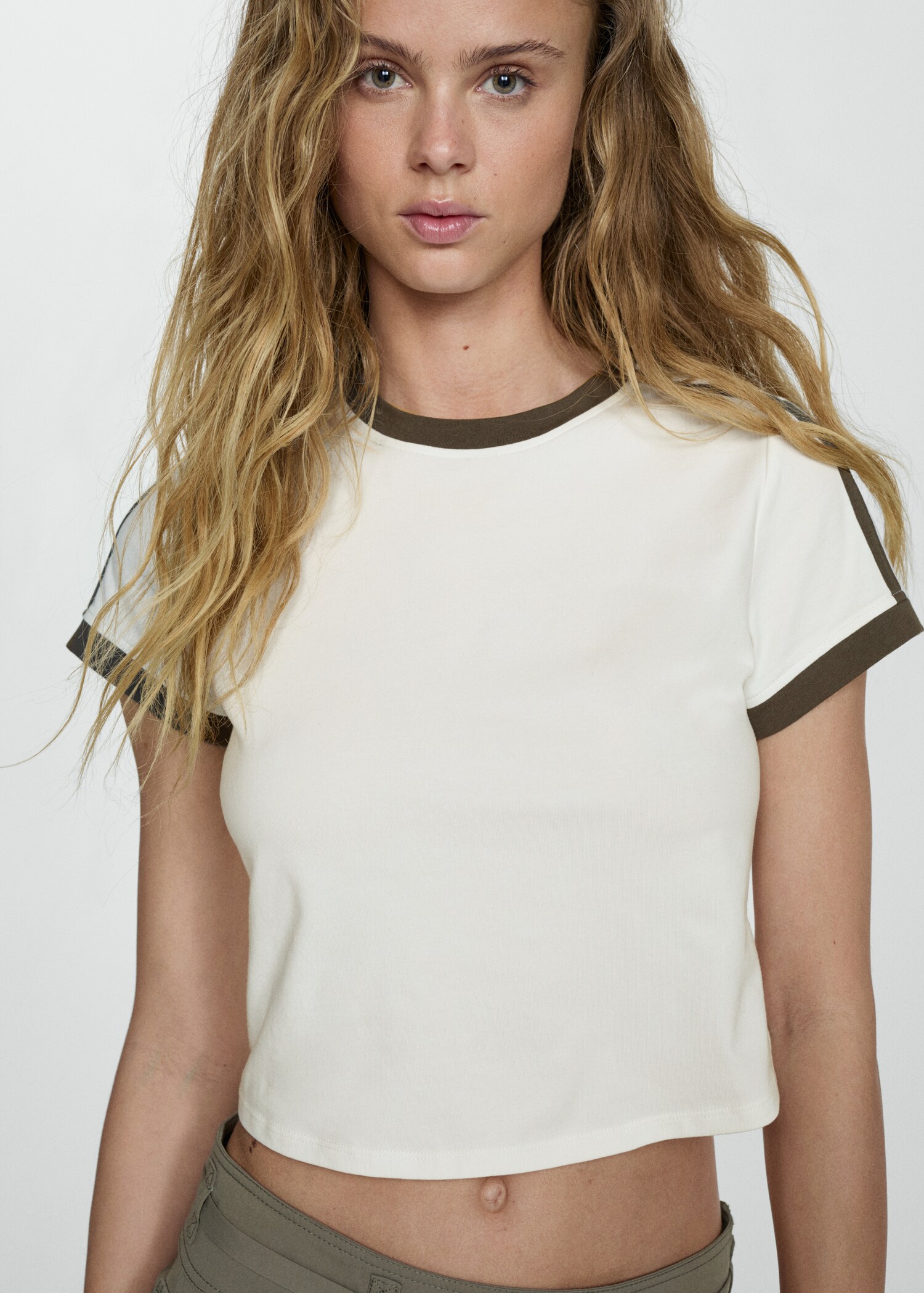 Contrast edge T-shirt - Details of the article 1