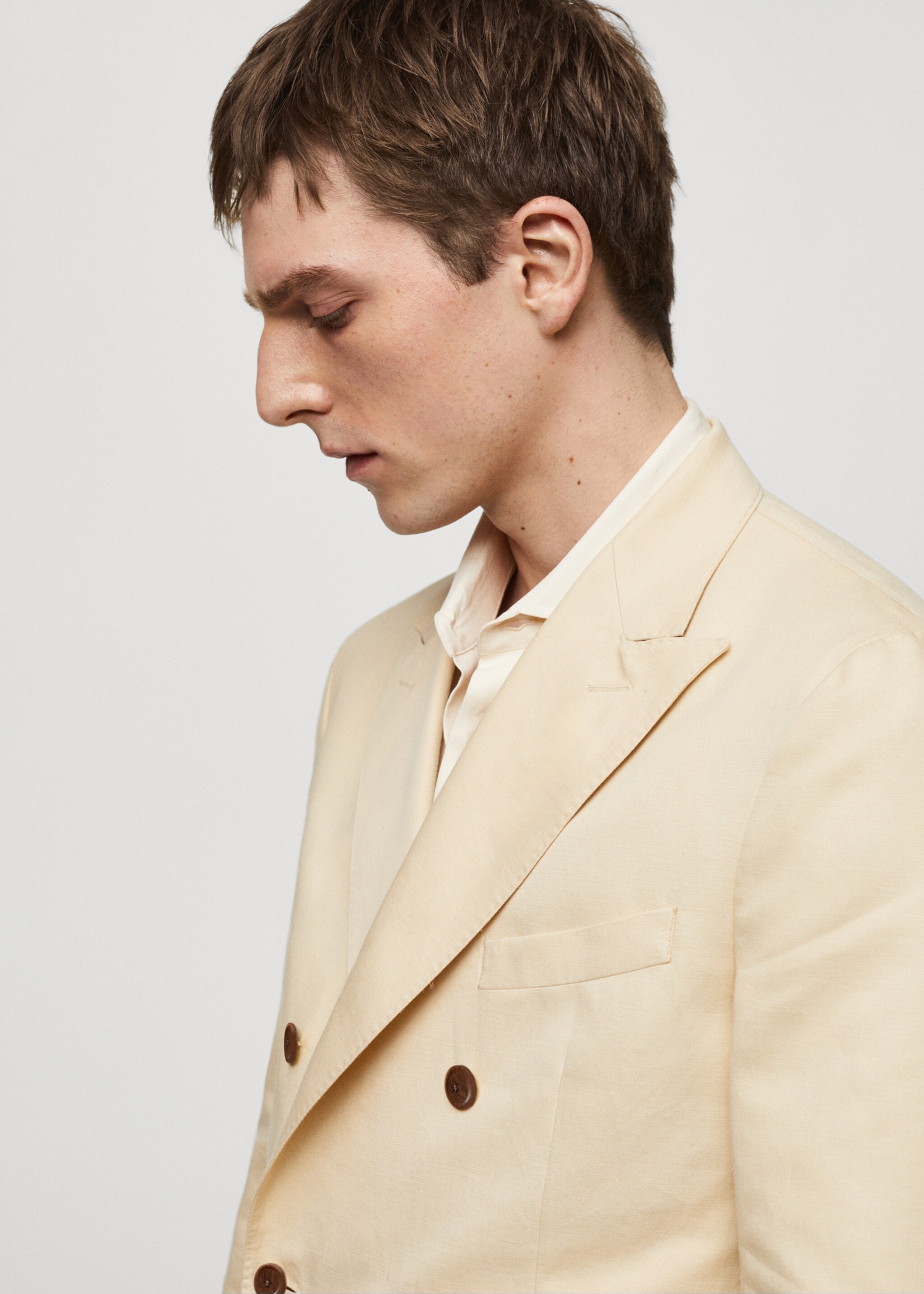 Cotton-linen double-breasted suit jacket - Details of the article 1, Pastel Yellow. Ref: 67008272-00.