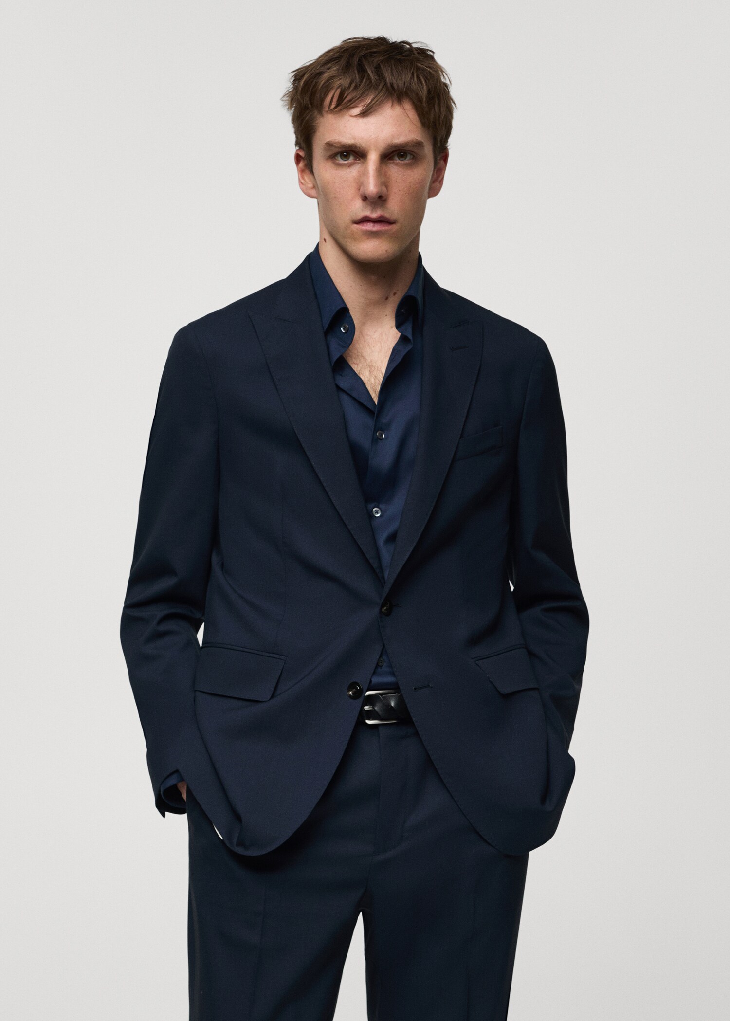 Oblekové sako slim fit 100% panenská vlna - Náhled ve středové rovině