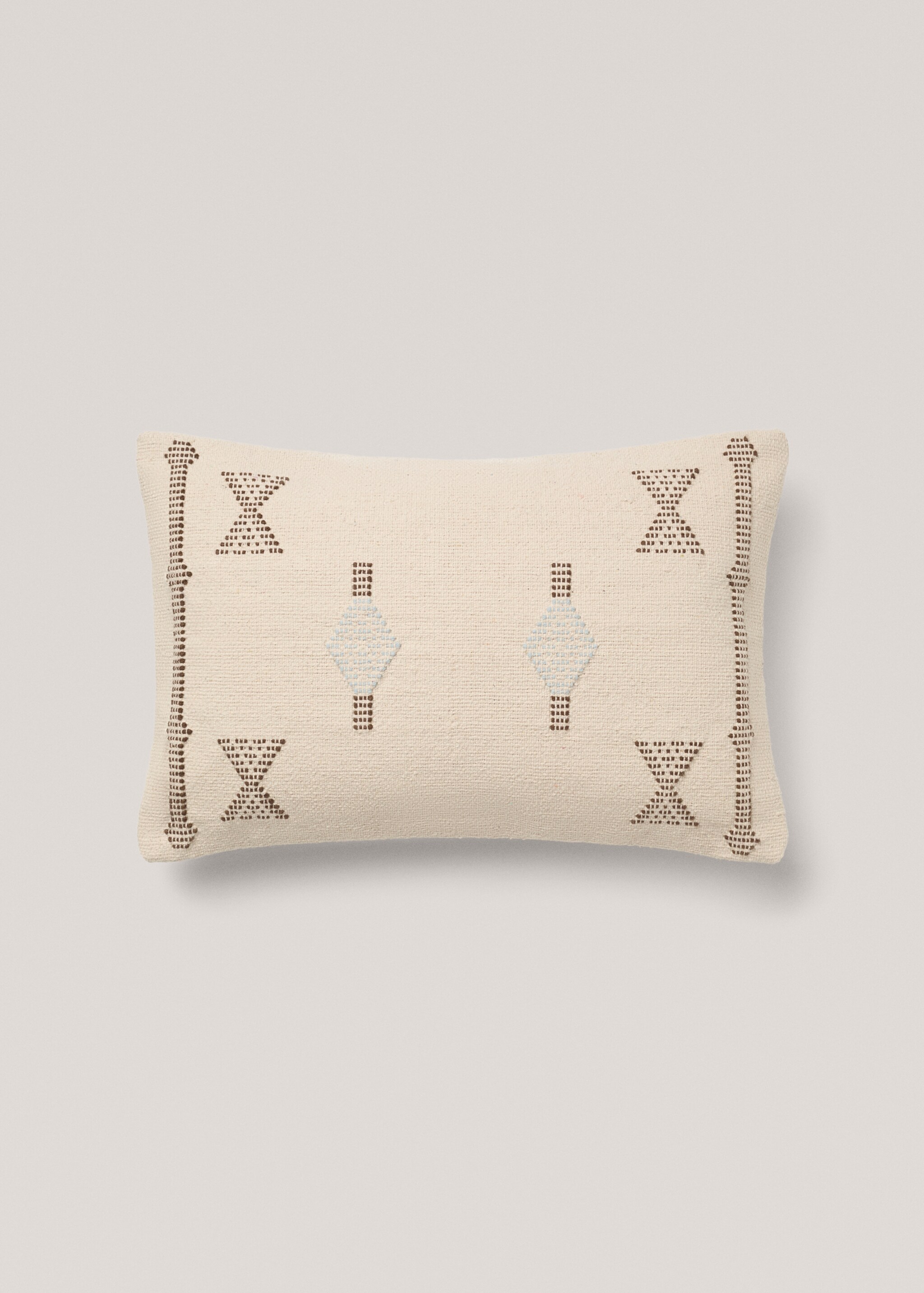 Geometriskt broderat kuddfodral 40x60cm - Artikel utan modell, Sand. Ref: 67008641-00.
