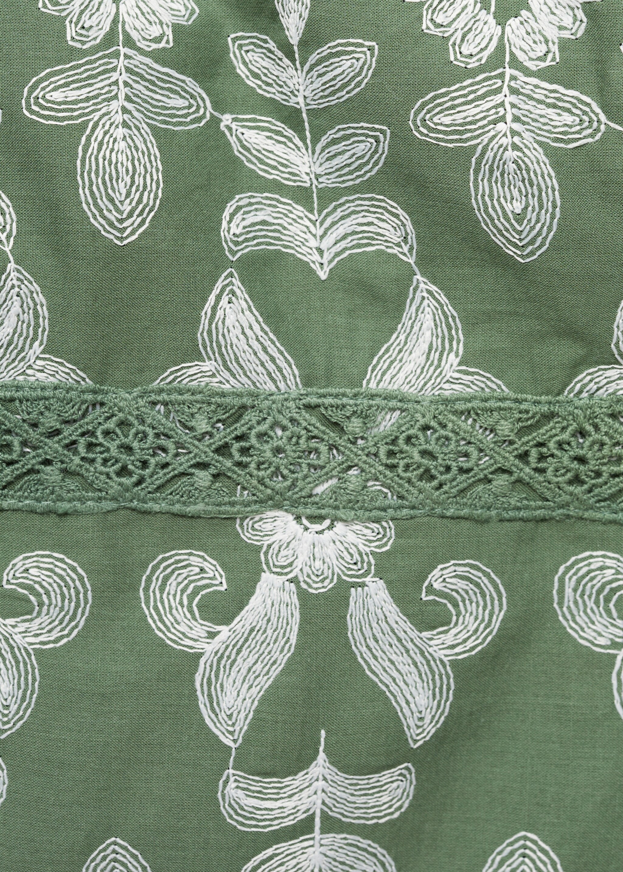 Strapless embroidered dress - Details of the article 8