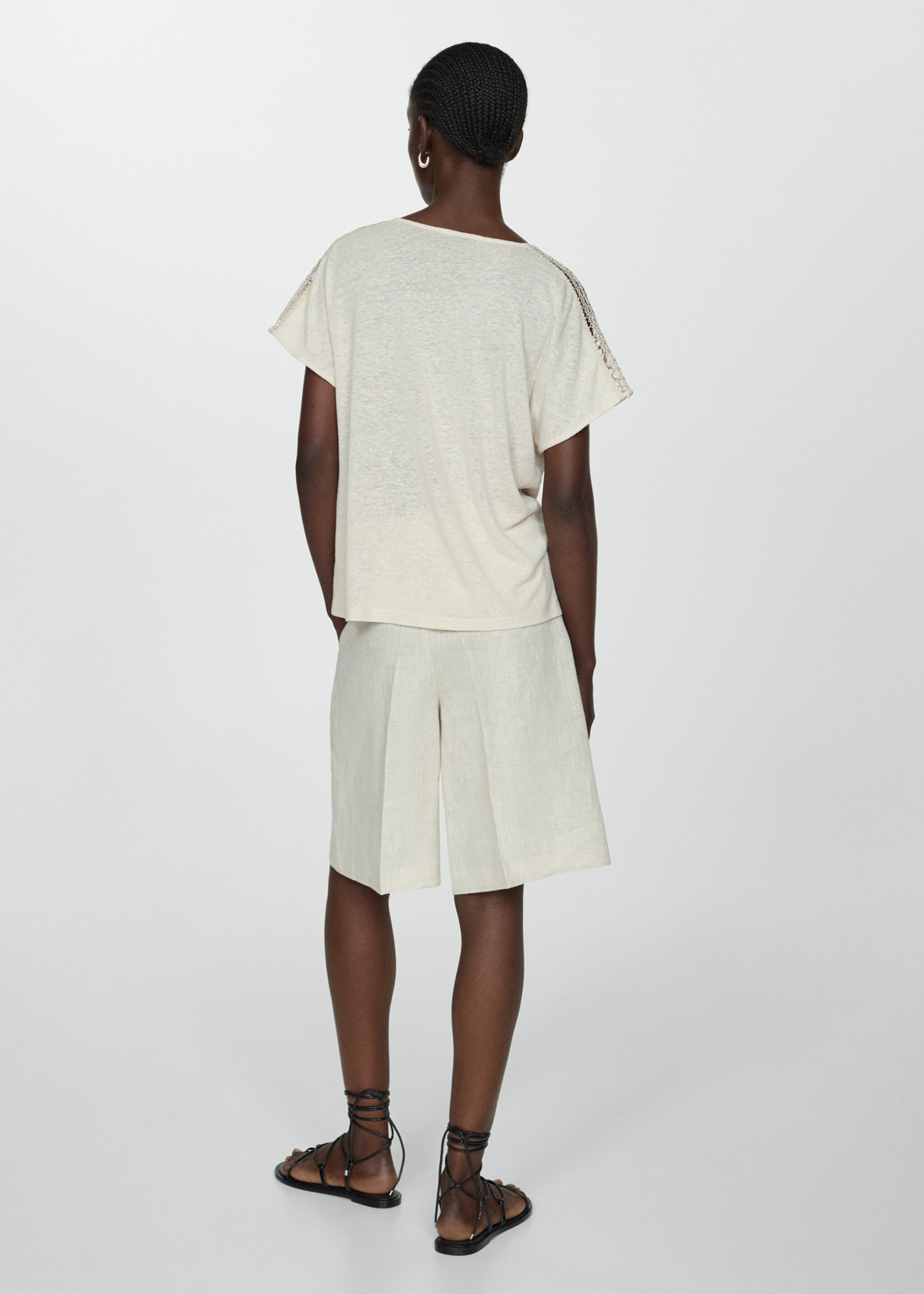 T-Shirt mit Ajour-Details - Rückseite des Artikels