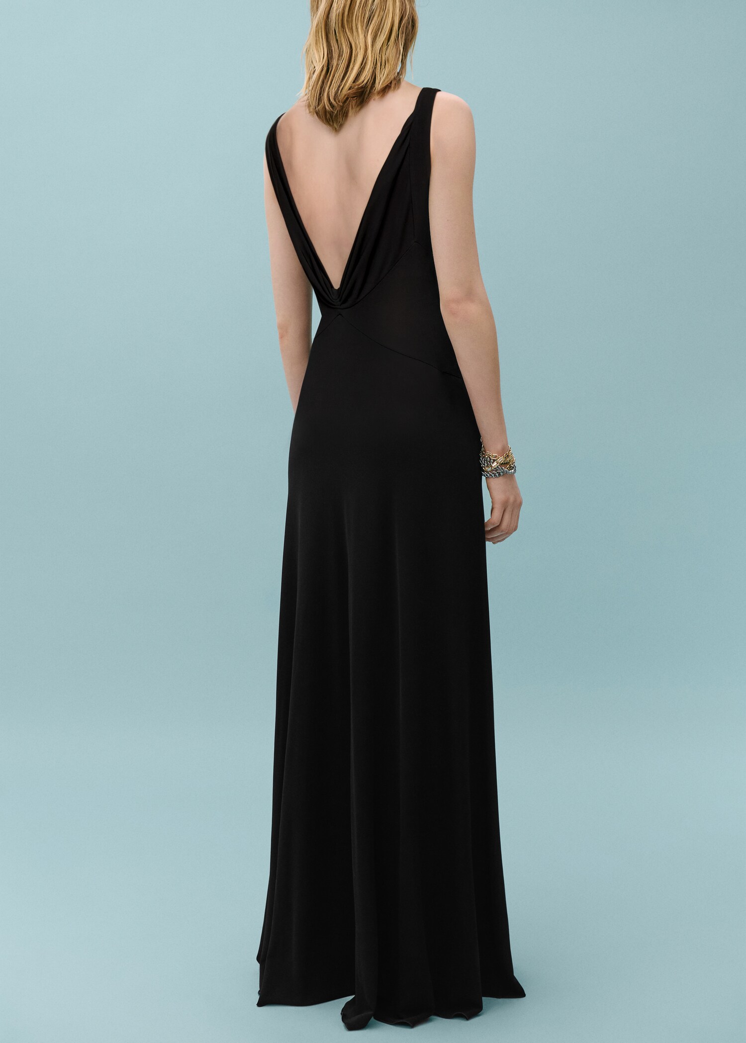 Strickkleid mit drapiertem Ausschnitt - Rückseite des Artikels