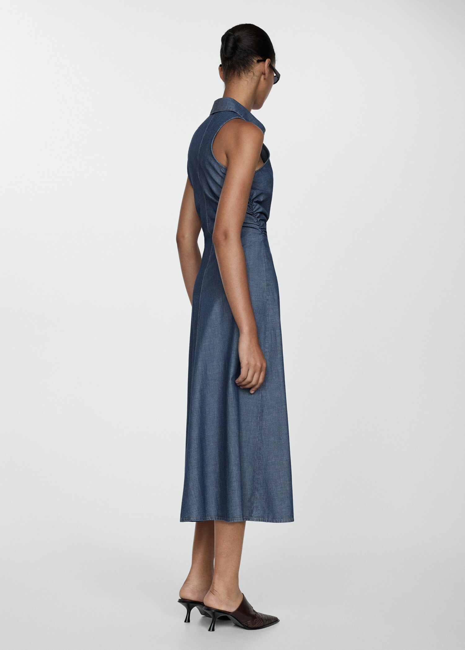 Denim shirt dress - Reverse of the article